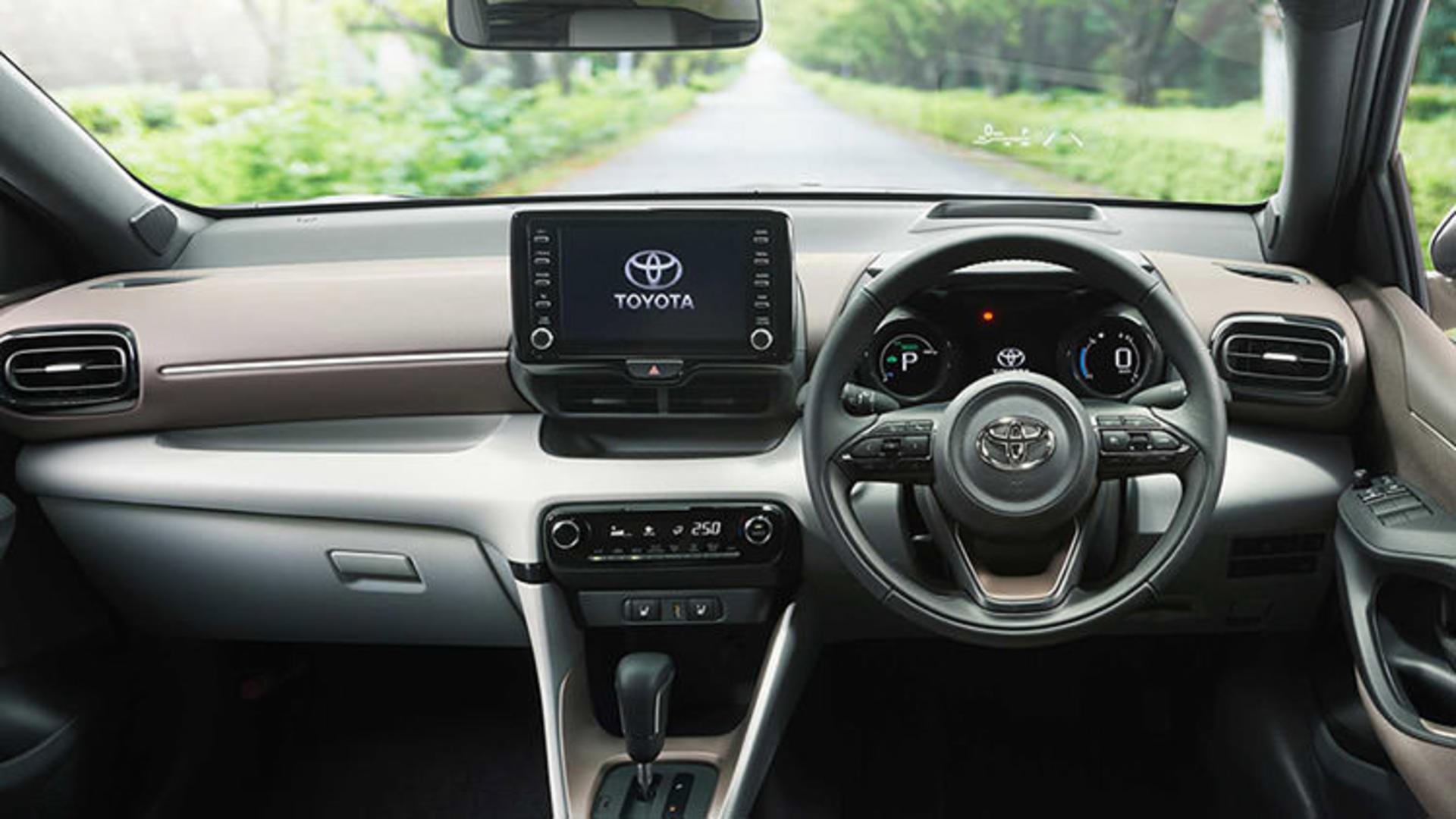 2020 Toyota Yaris hatchback / هاچ بک تویوتا یاریس