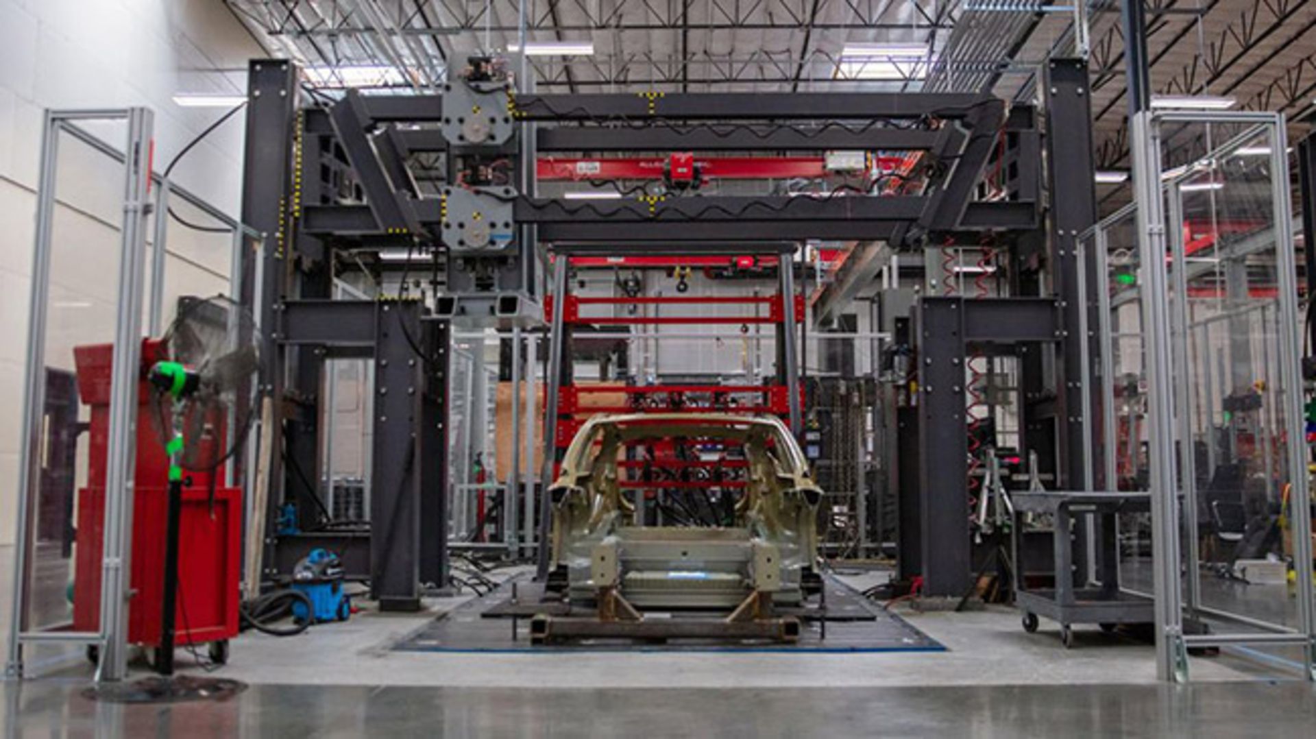 آزمایشگاه تست تصادف تسلا