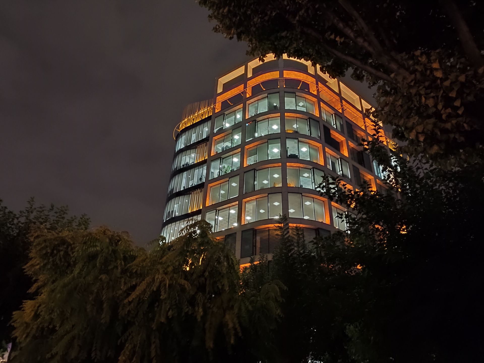 نمونه‌عکس‌های می 9 تی پرو