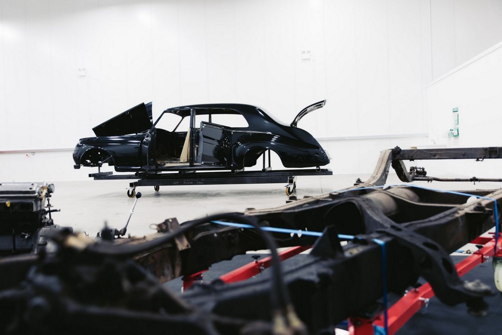 lunaz electric-classic cars