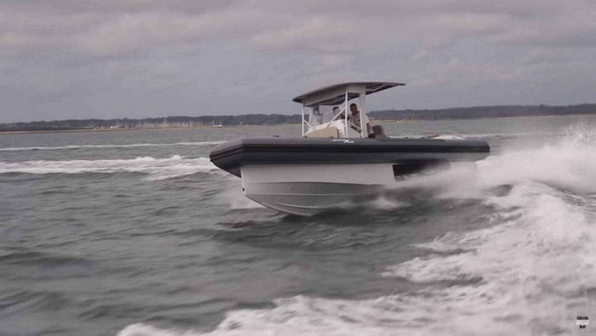 Iguana X100 Amphibious Boat