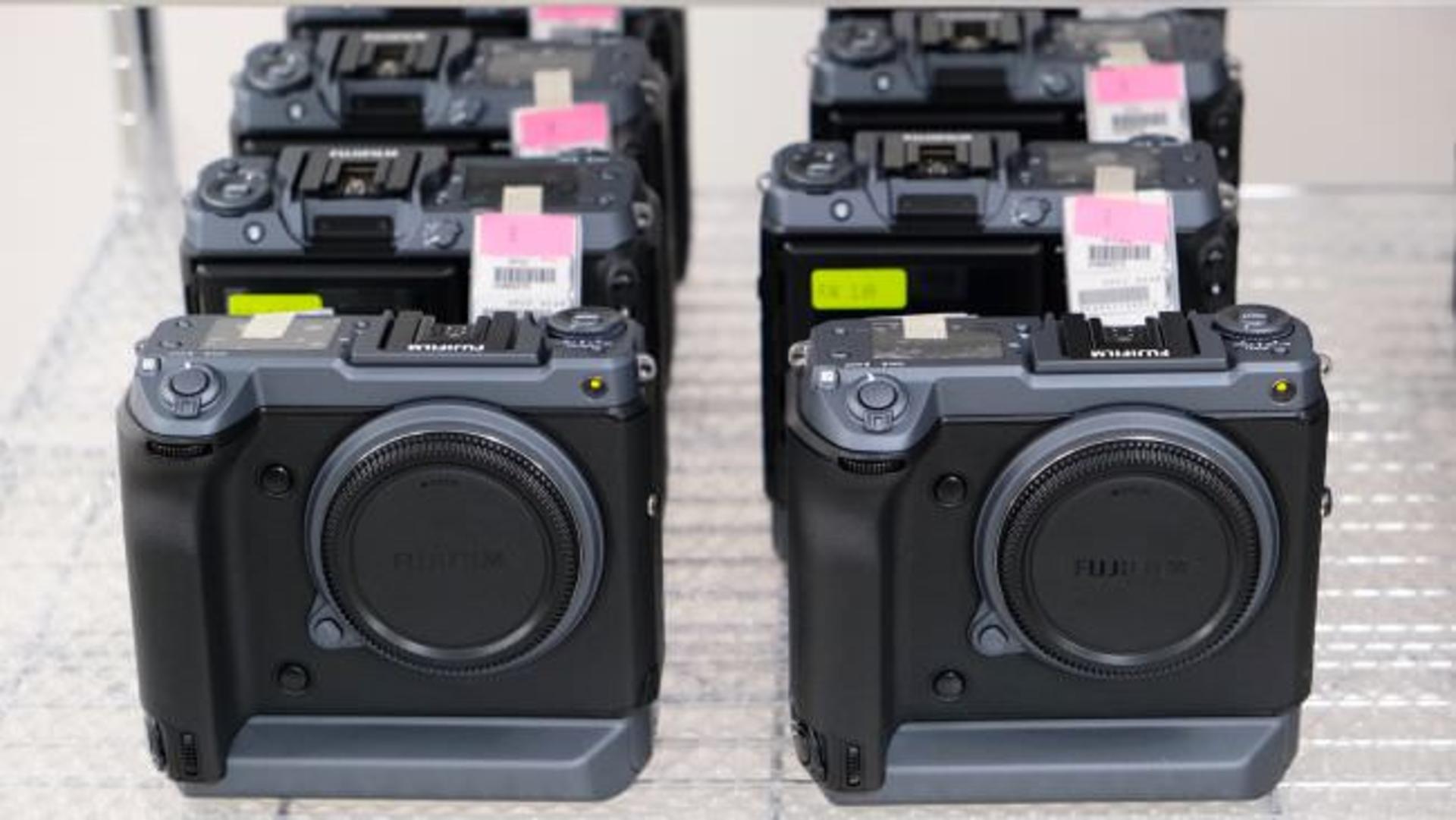 کارخانه فوجی‌فیلم/ Fujifilm GFX 100