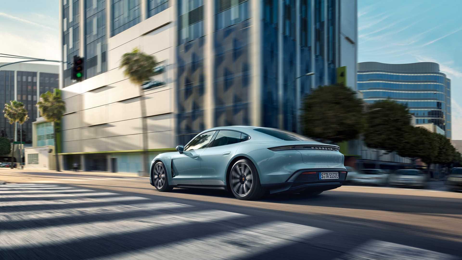 Porsche Taycan 4S / پورشه تایکان 
