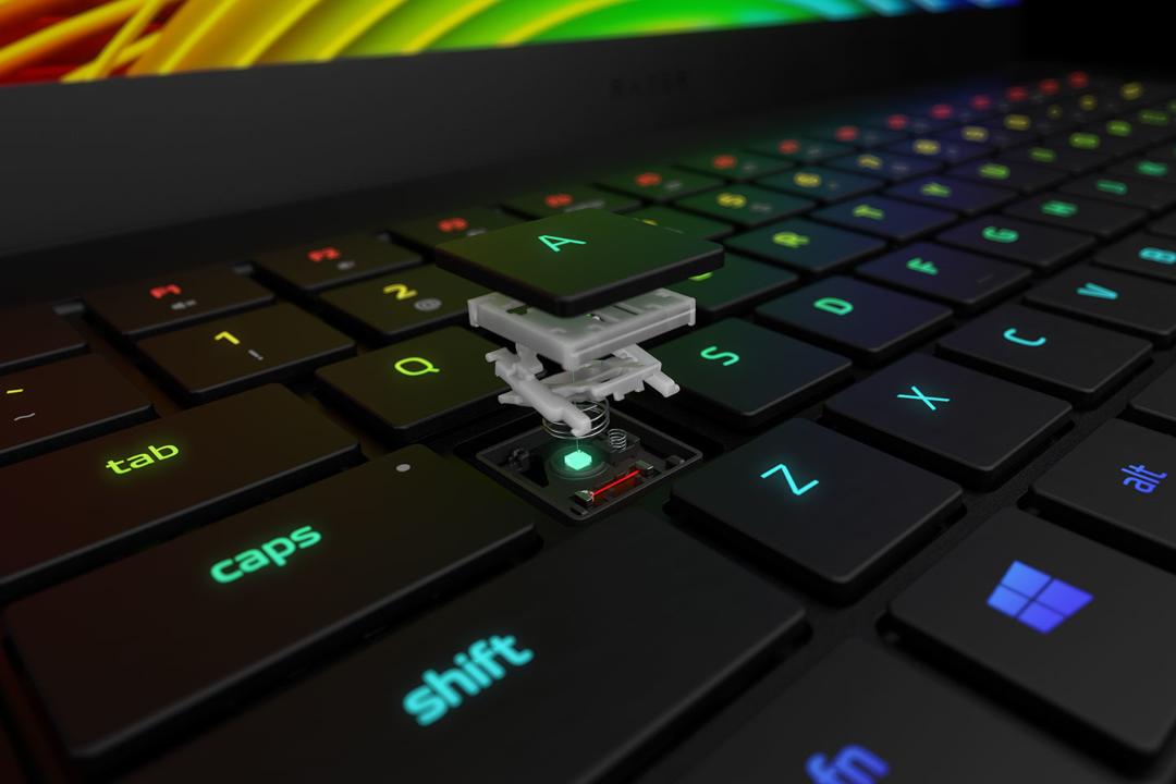 ریزر بلید 15 ادونسد / Razer Blade 15 Advanced