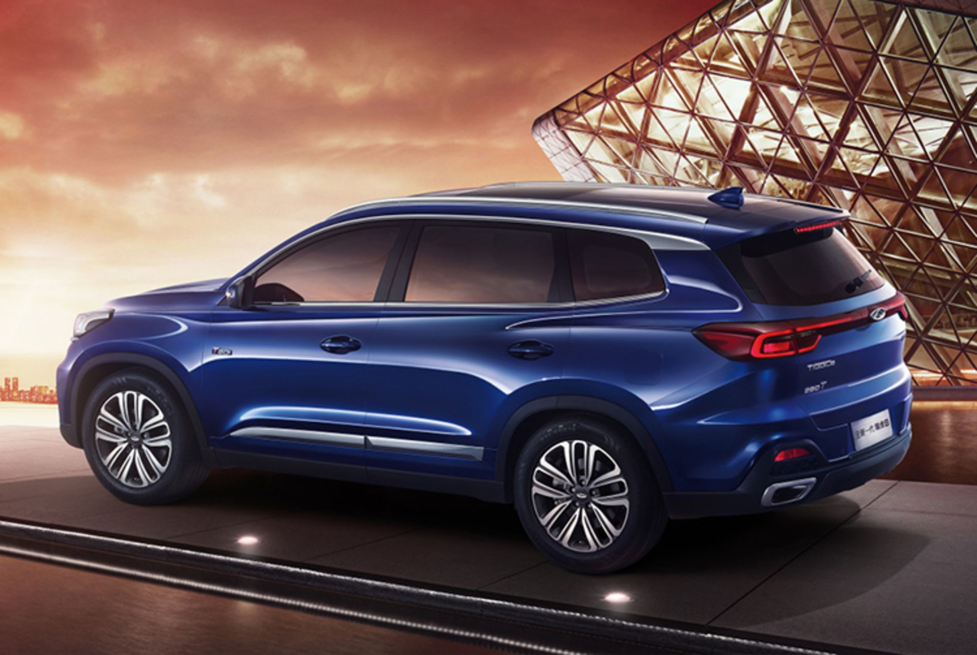Chery Tiggo 8