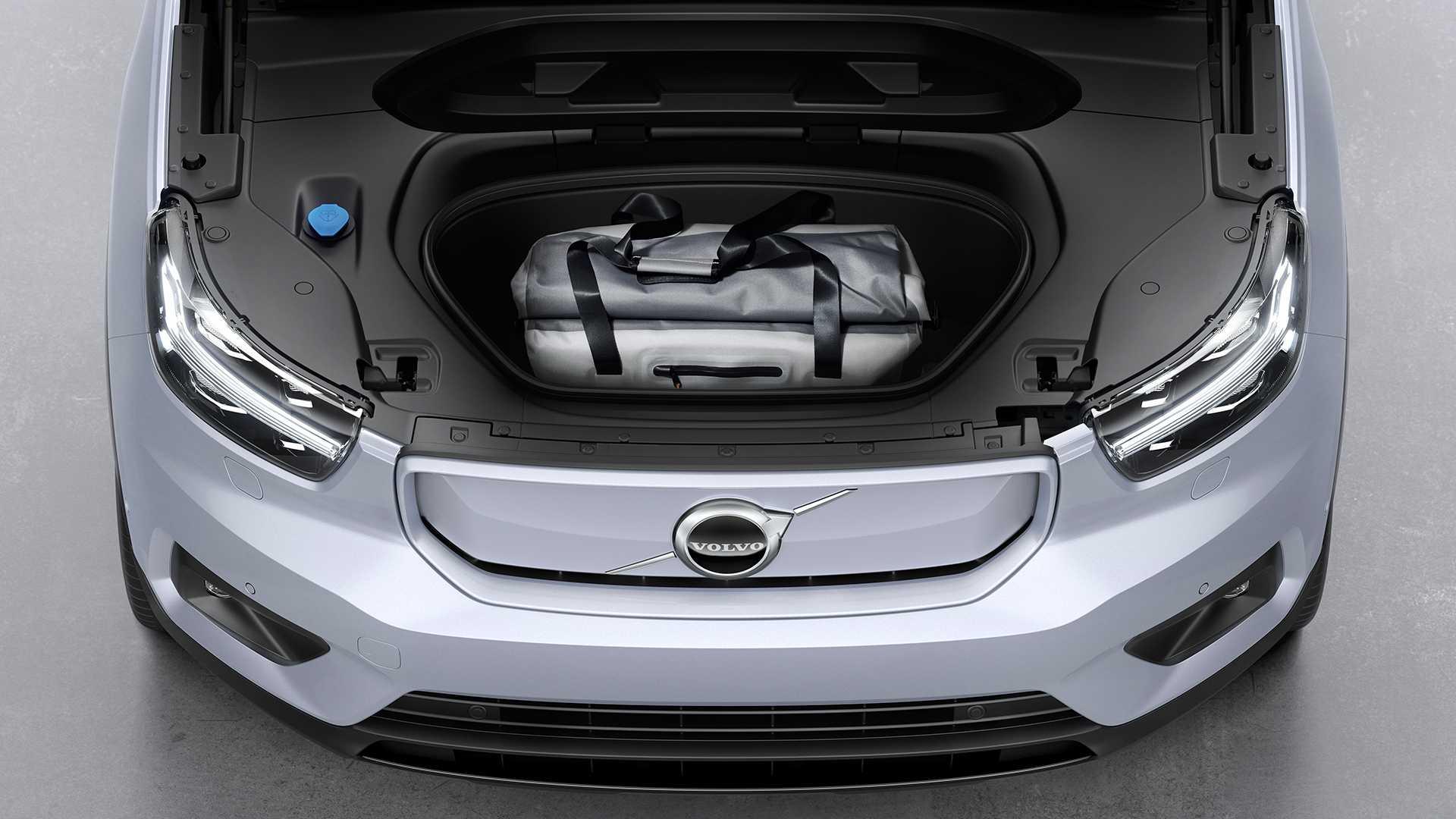 Volvo XC40 Recharge / ولوو xc40 ریشارژ