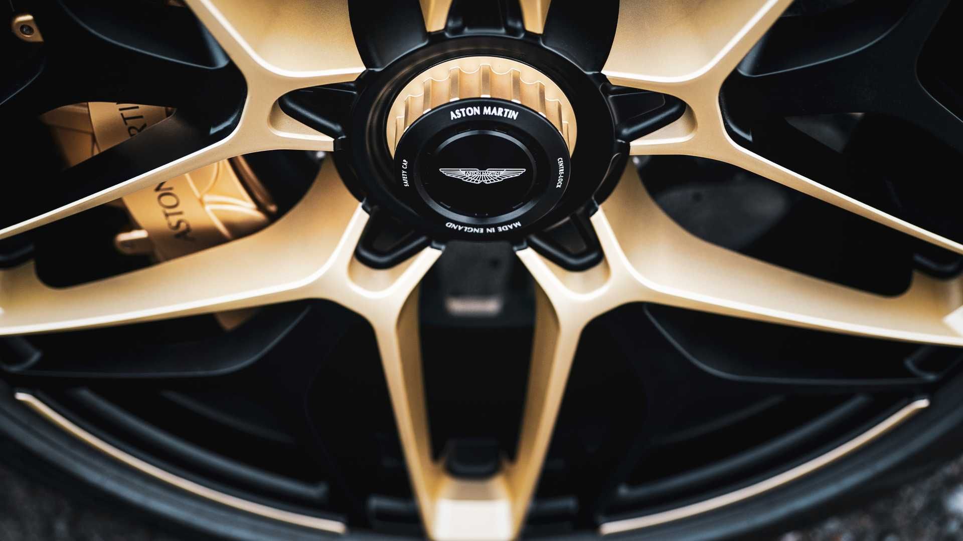 Aston Martin DBS GT Zagato / استون مارتین DBS جی تی زاگاتو