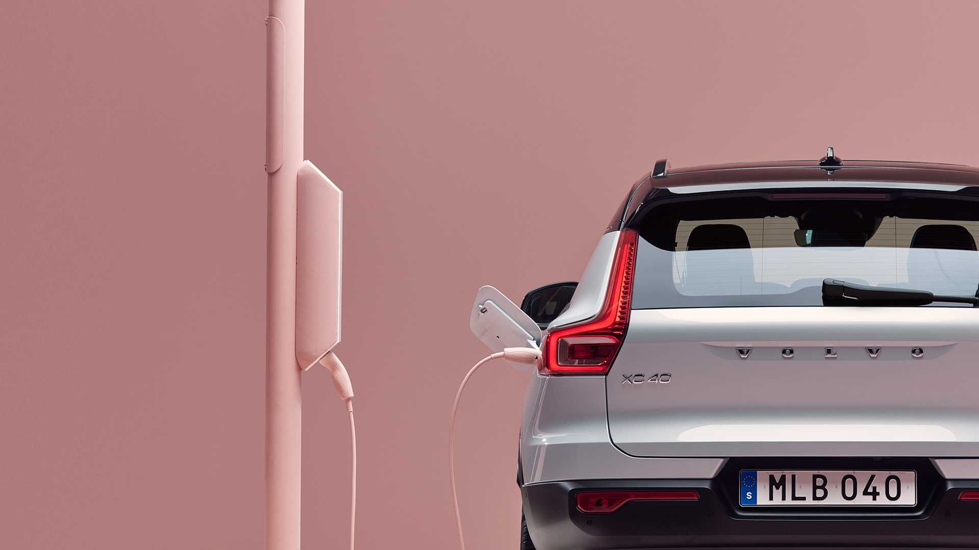 Volvo XC40 Recharge / ولوو xc40 ریشارژ