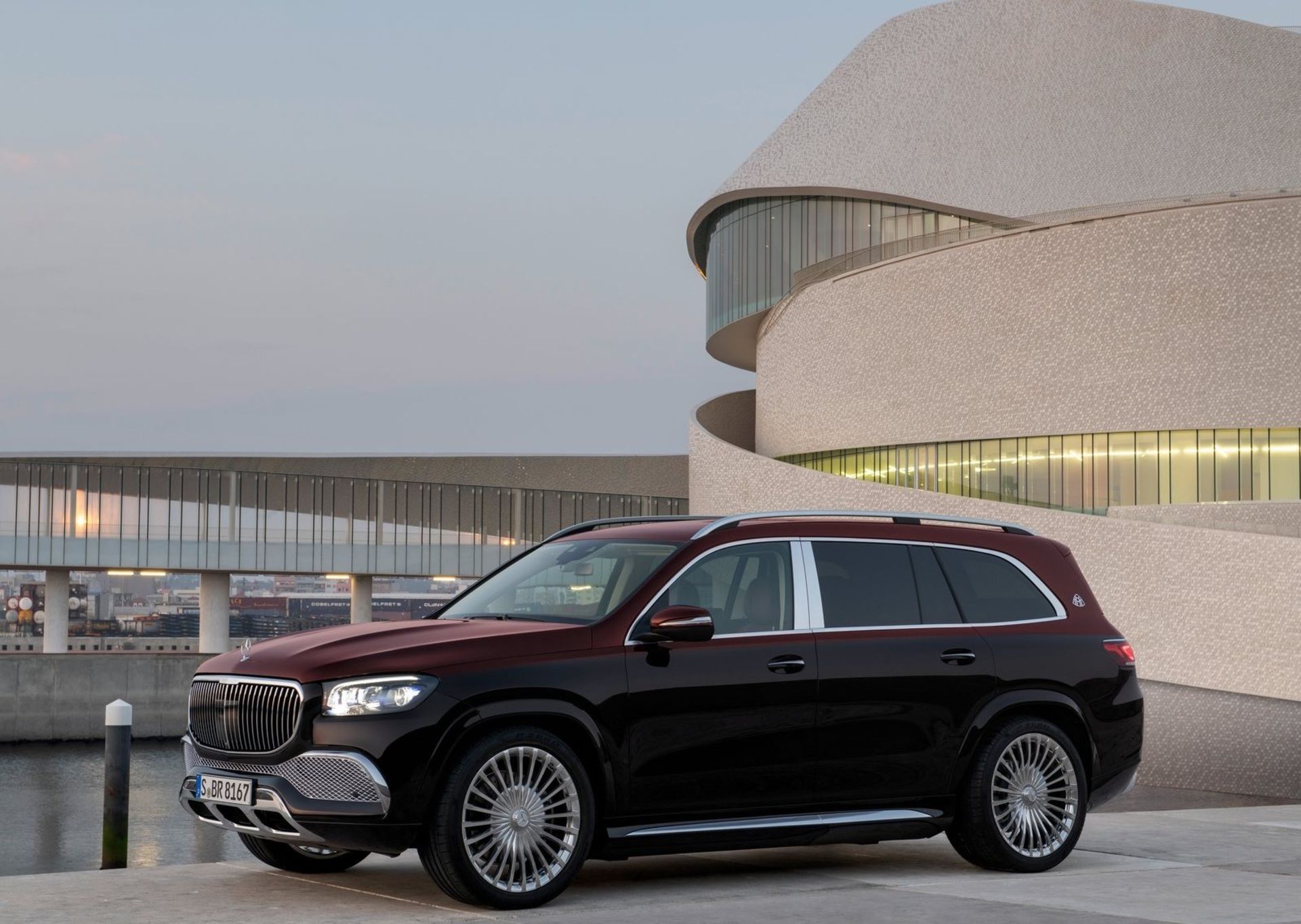 Mercedes-Benz GLS 600 Maybach 
