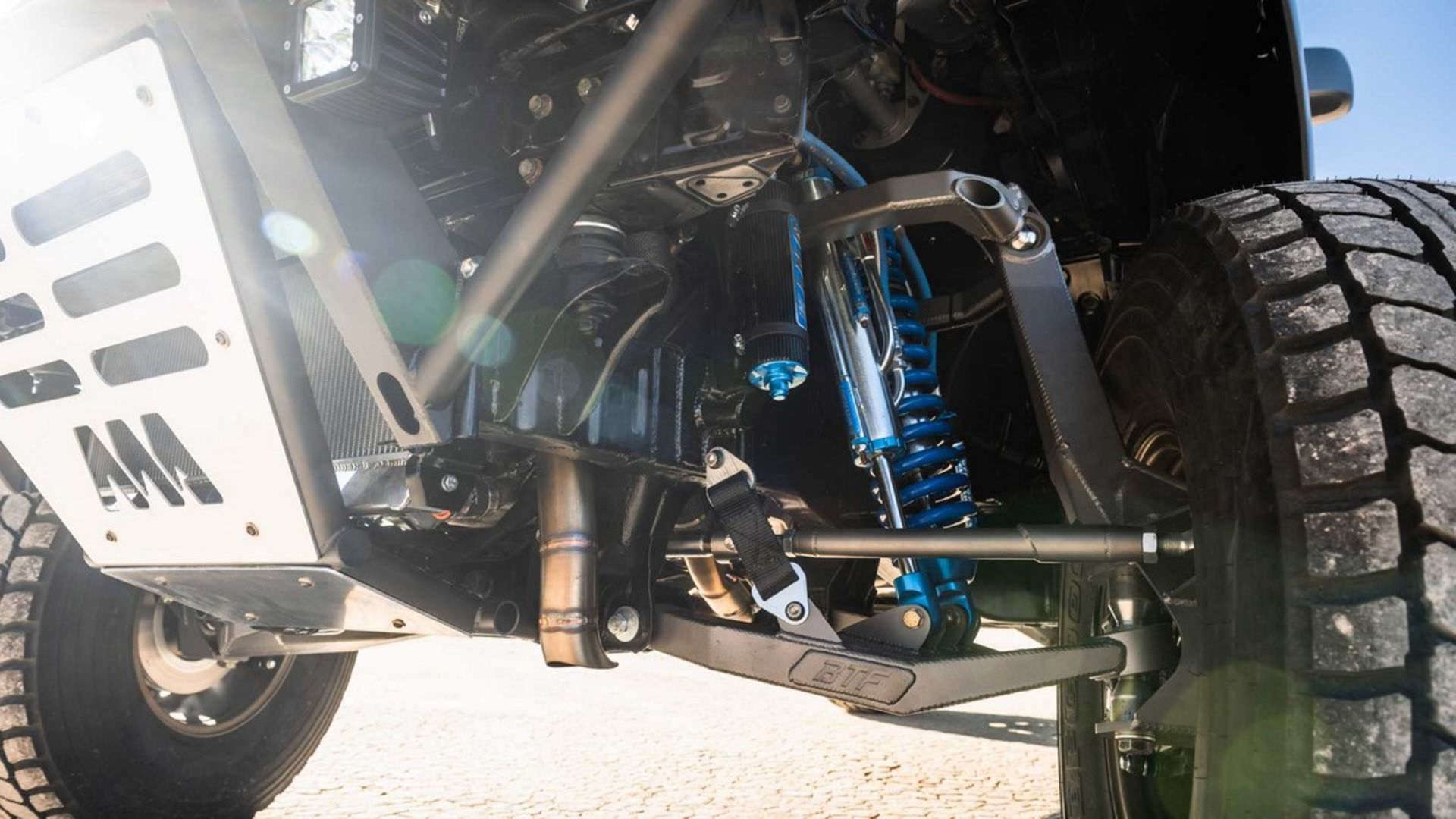 Nissan Frontier Desert Runner