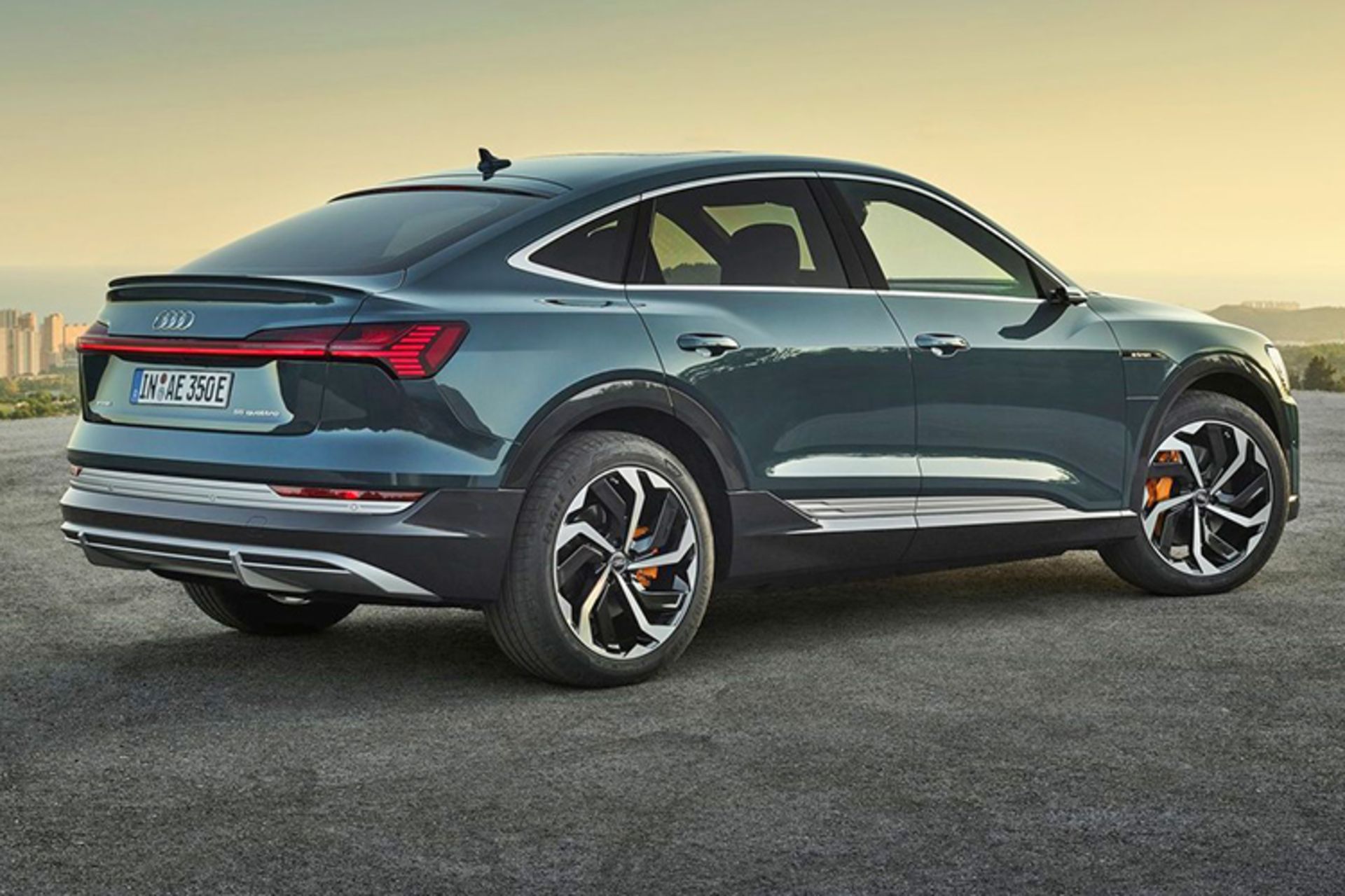 AUDI e-tron Sportback