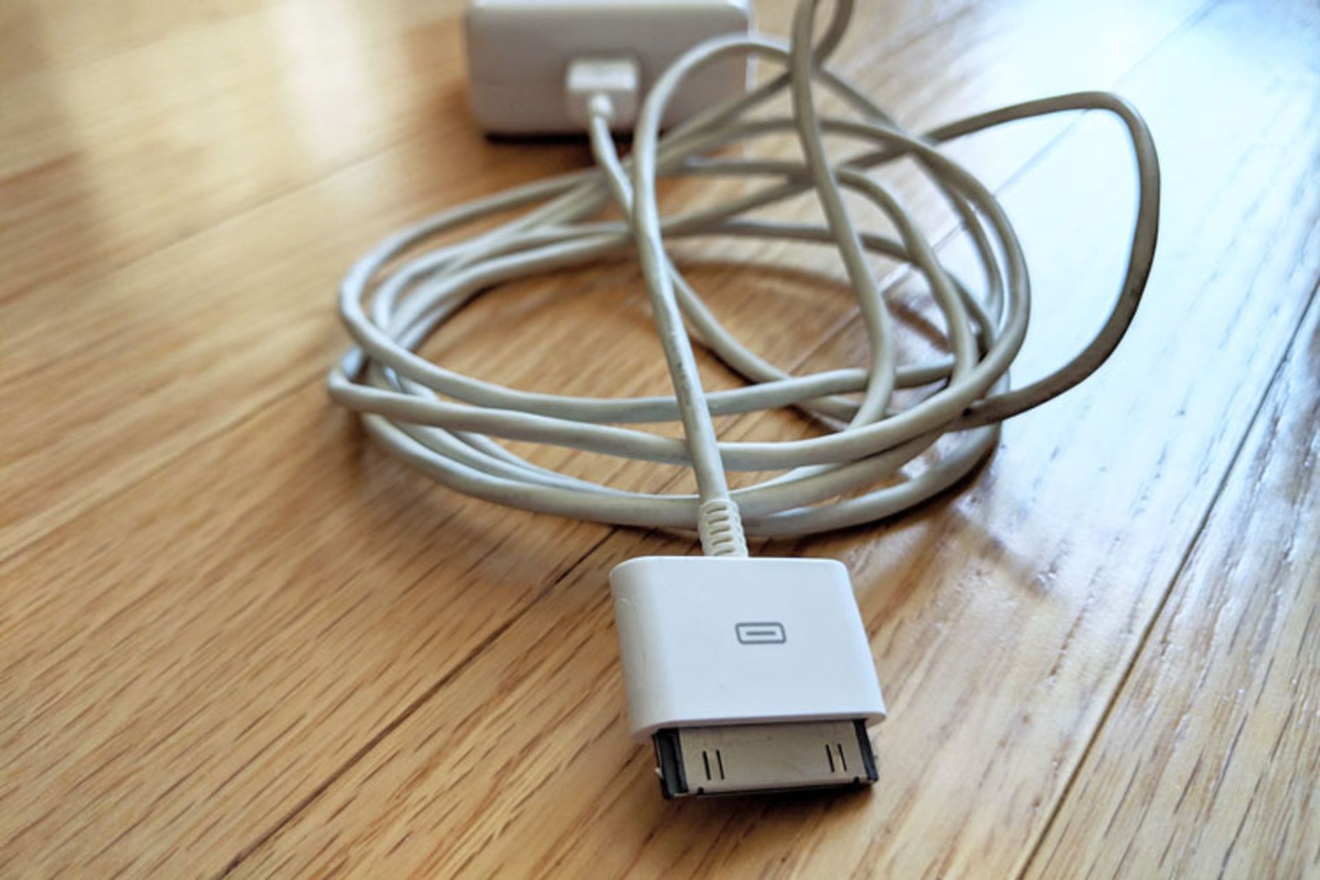 computer cables - کابل های رایانه‌ایی