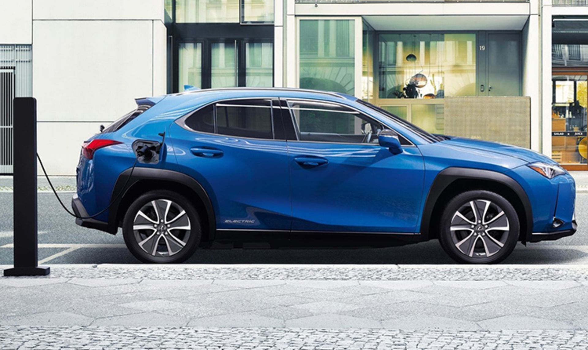 Lexus UX 300e