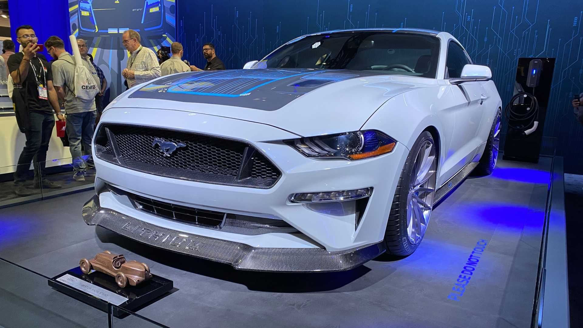 Ford Mustang Lithium EV / خودروی الکتریکی فورد موستانگ لیتیوم
