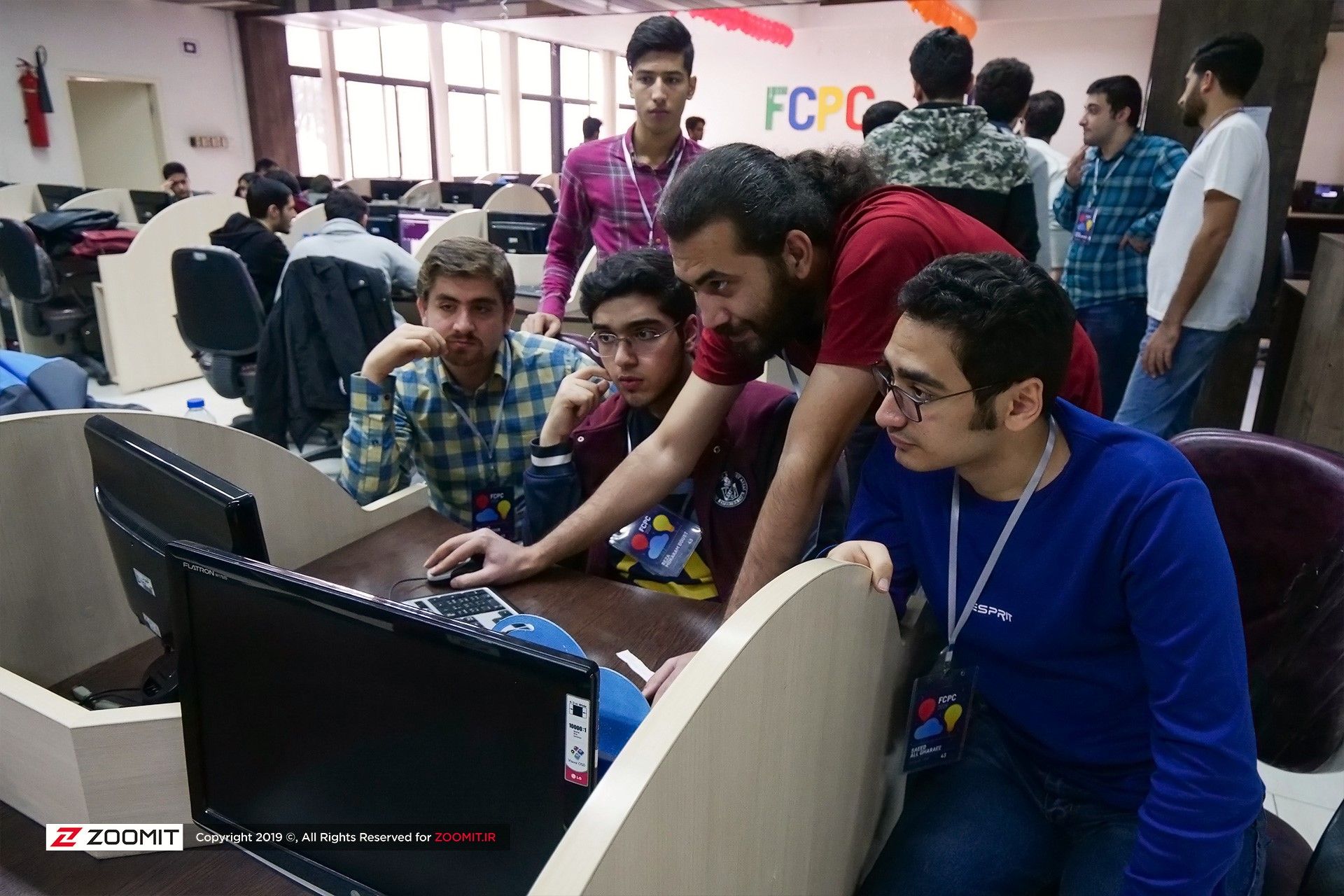 مسابقات برنامه‌نویسی FCPC با حمایت کافه‌بازار در دانشگاه فردوسی مشهد