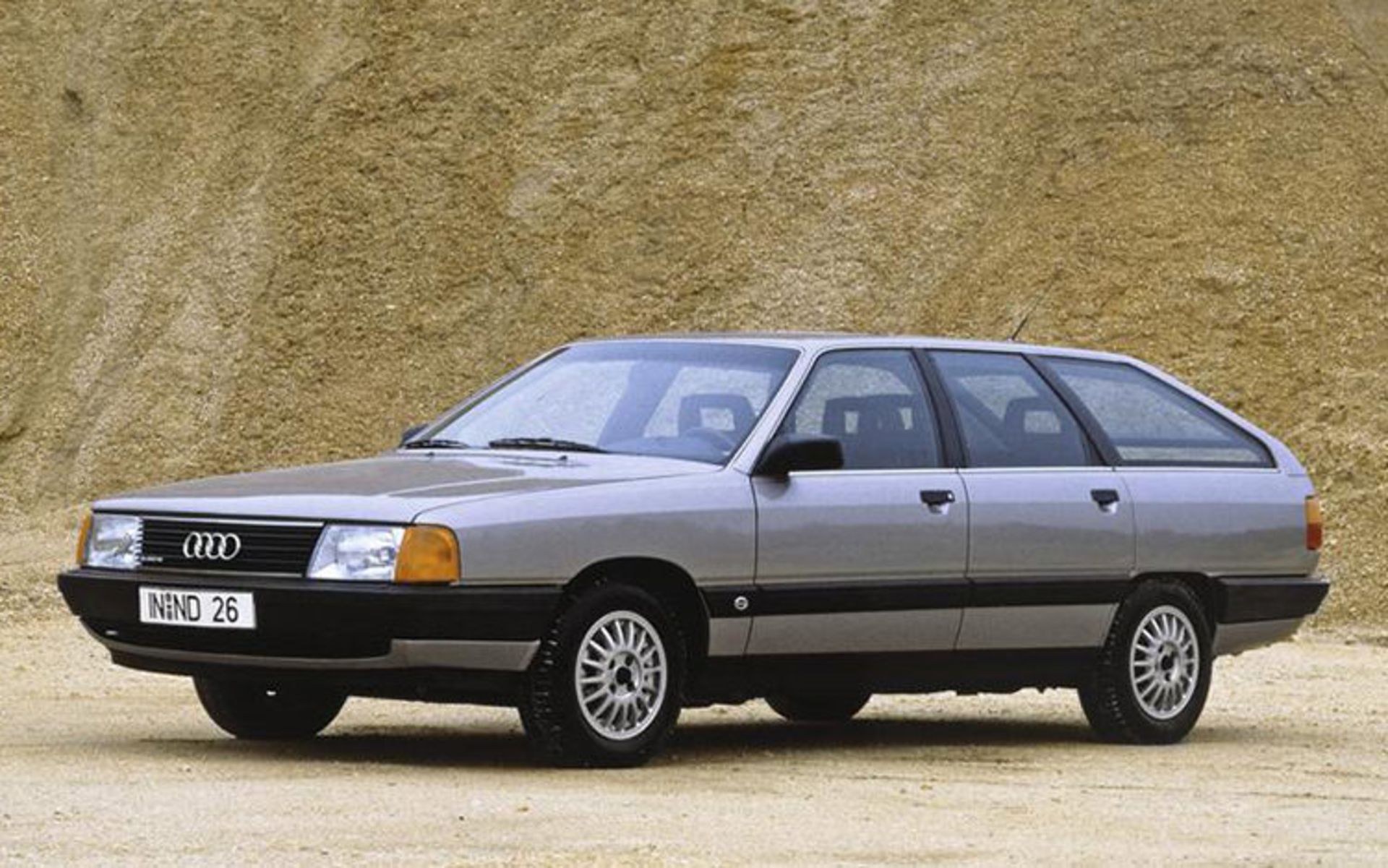 Audi 100