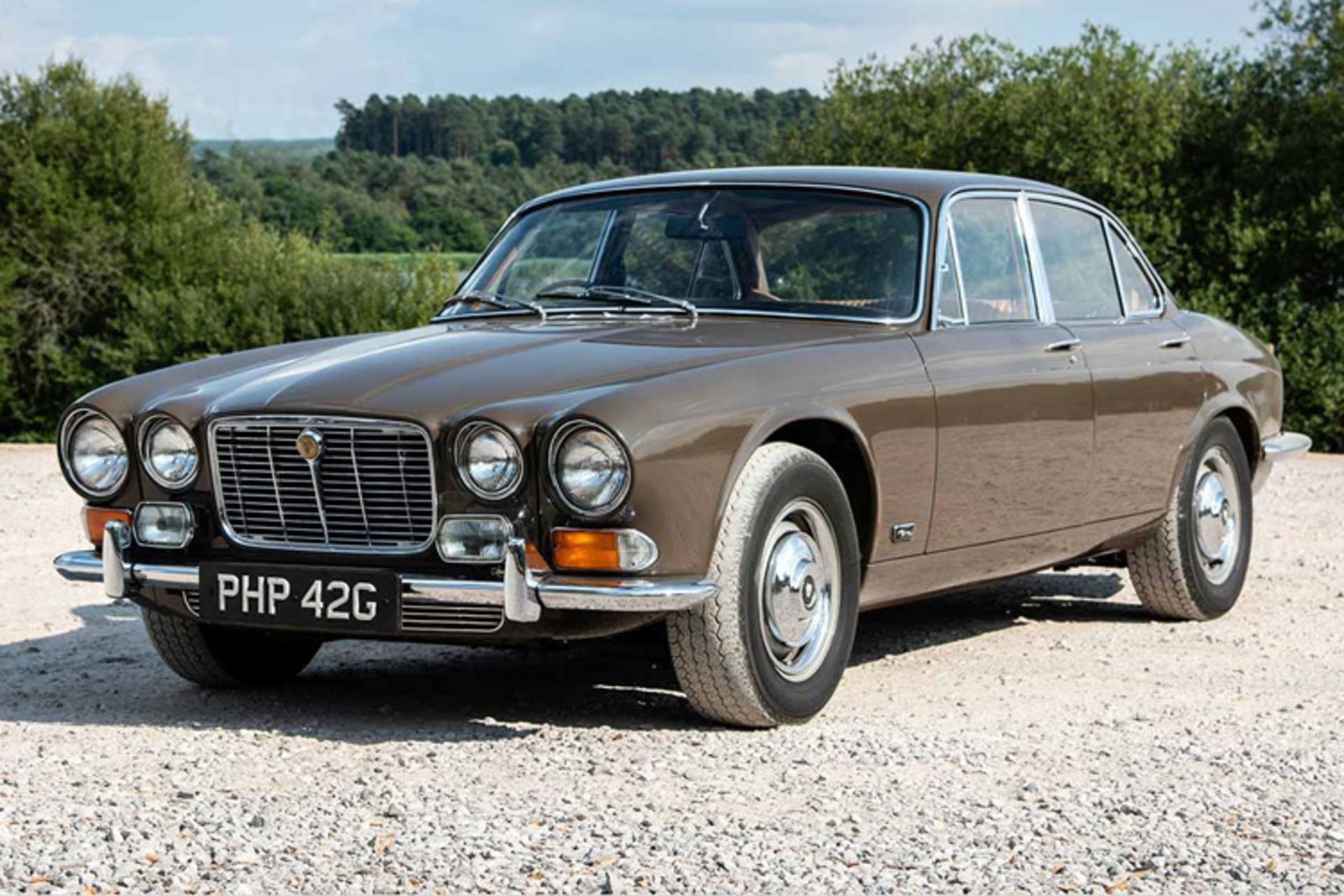 jaguar xj6