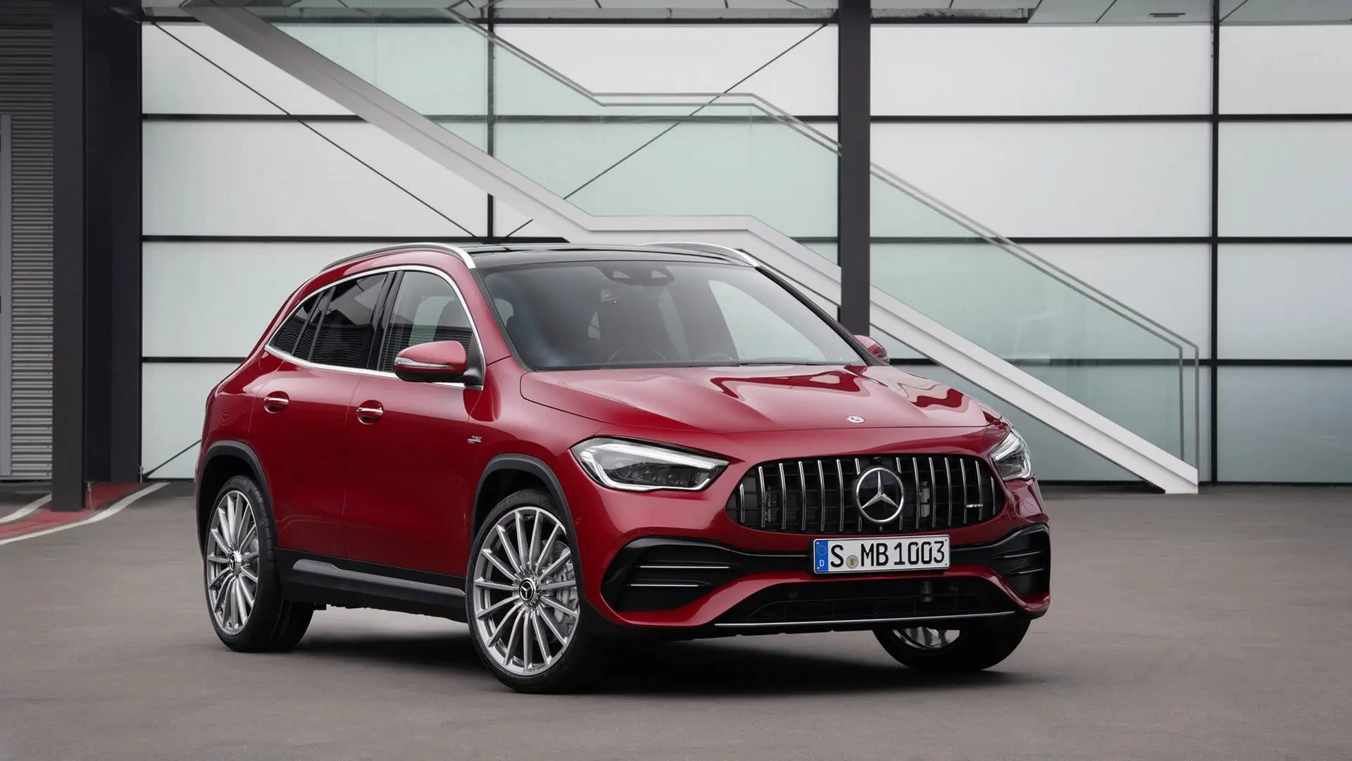 Mercedes-AMG GLA 35 / مرسدس بنز کلاس gla