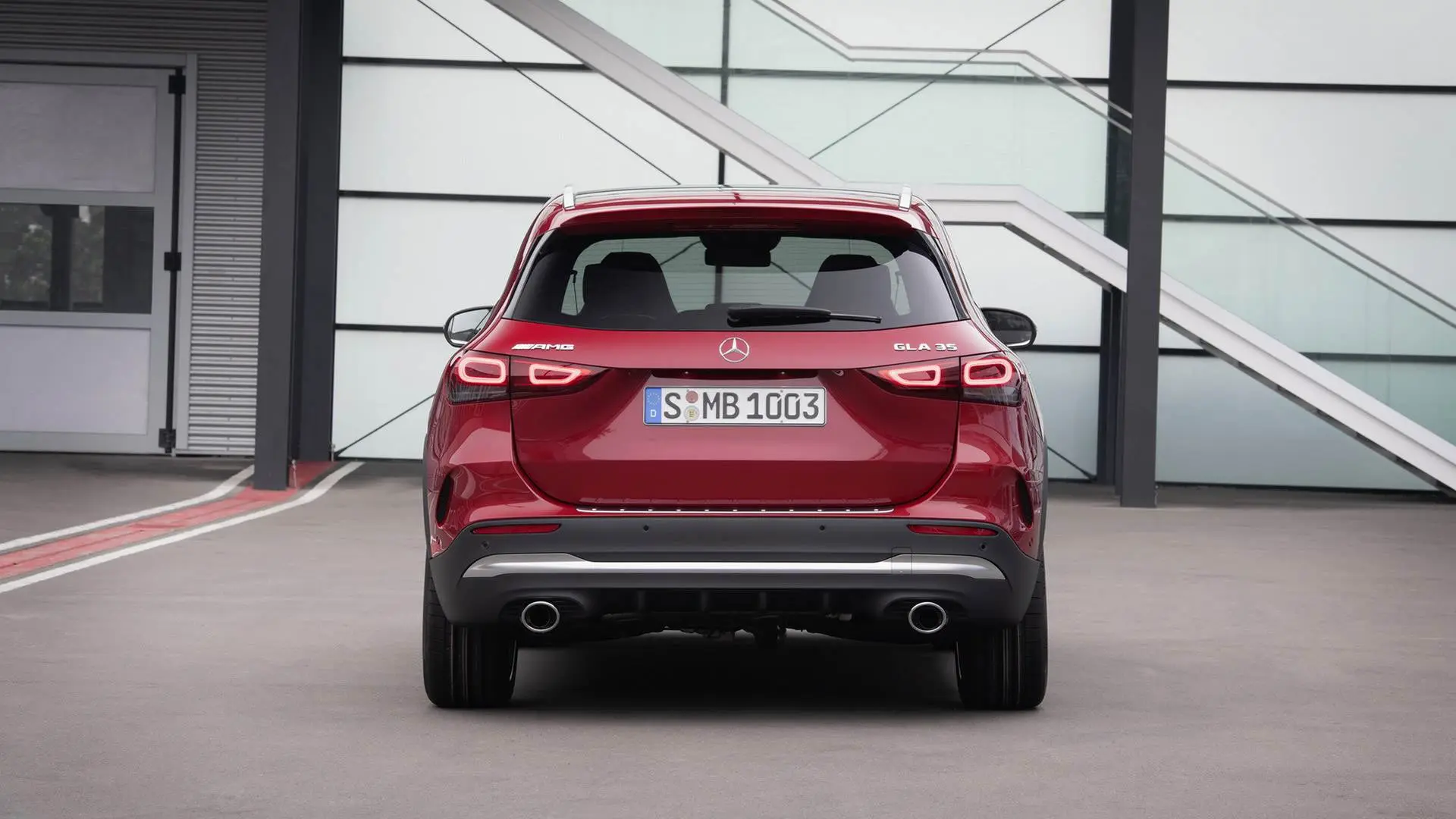 Mercedes-AMG GLA 35 / مرسدس بنز کلاس gla