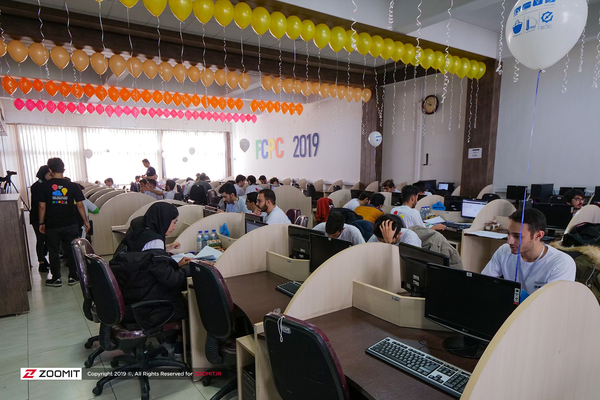 مسابقات برنامه‌نویسی FCPC با حمایت کافه‌بازار در دانشگاه فردوسی مشهد