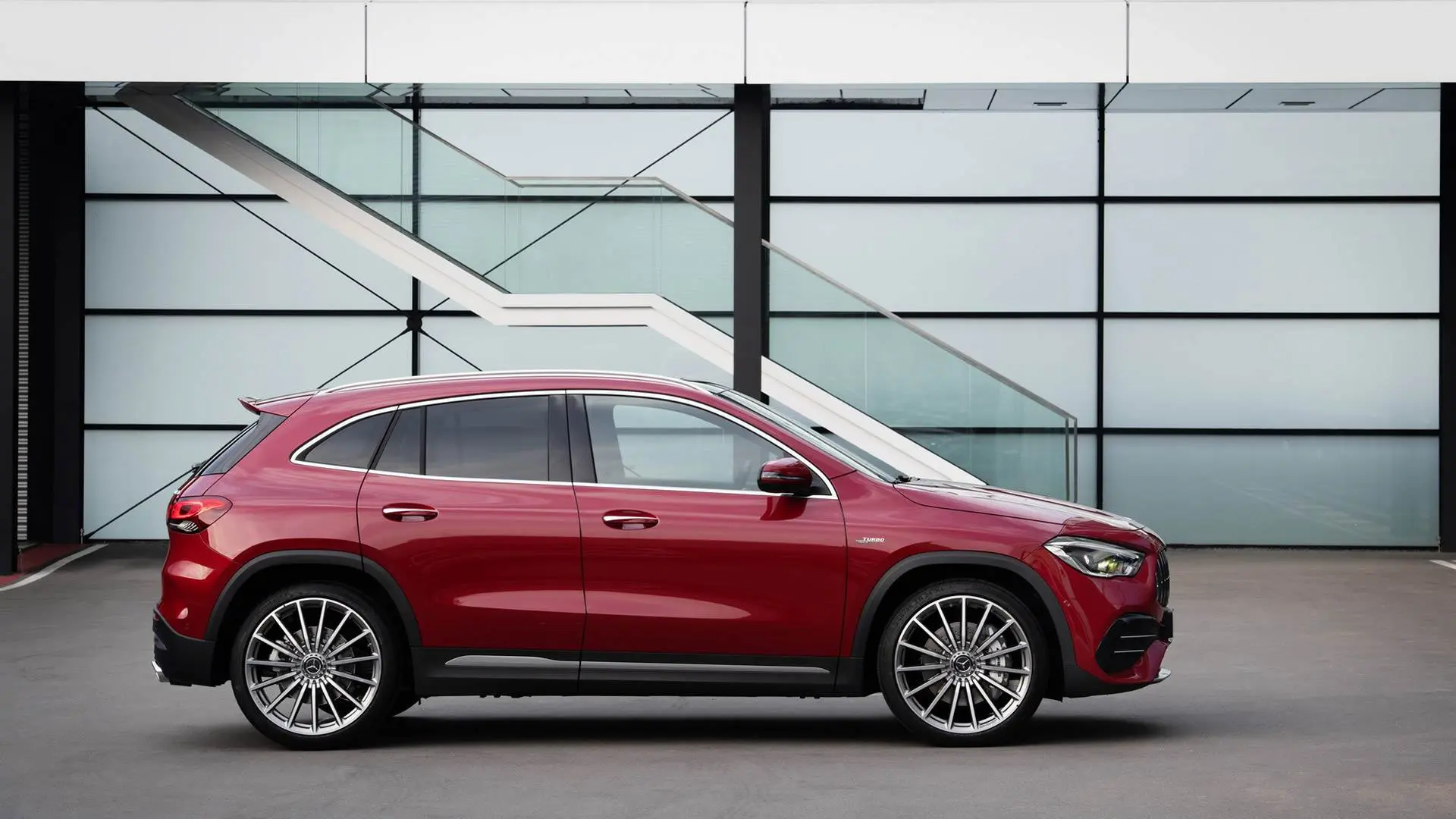 Mercedes-AMG GLA 35 / مرسدس بنز کلاس gla