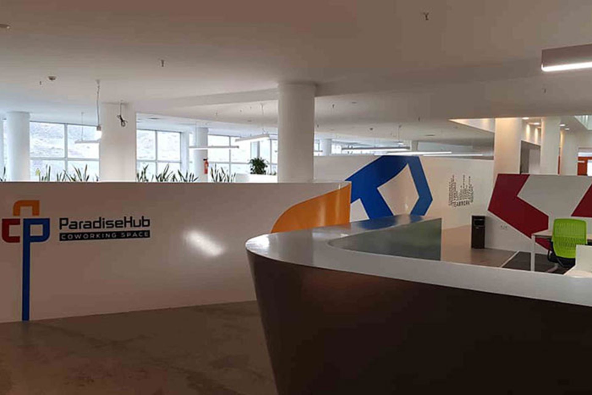 پارادایس هاب