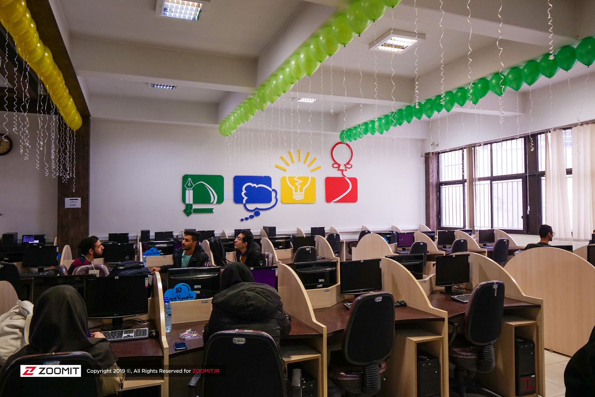 مسابقات برنامه‌نویسی FCPC با حمایت کافه‌بازار در دانشگاه فردوسی مشهد