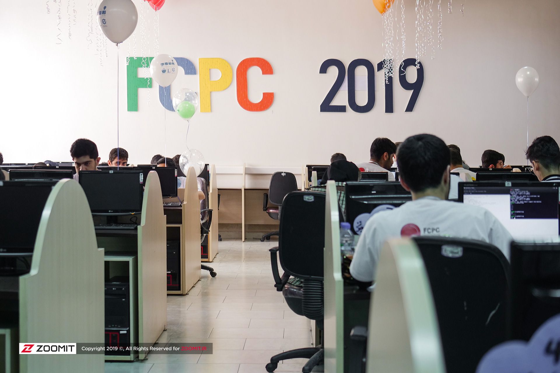 مسابقات برنامه‌نویسی FCPC با حمایت کافه‌بازار در دانشگاه فردوسی مشهد