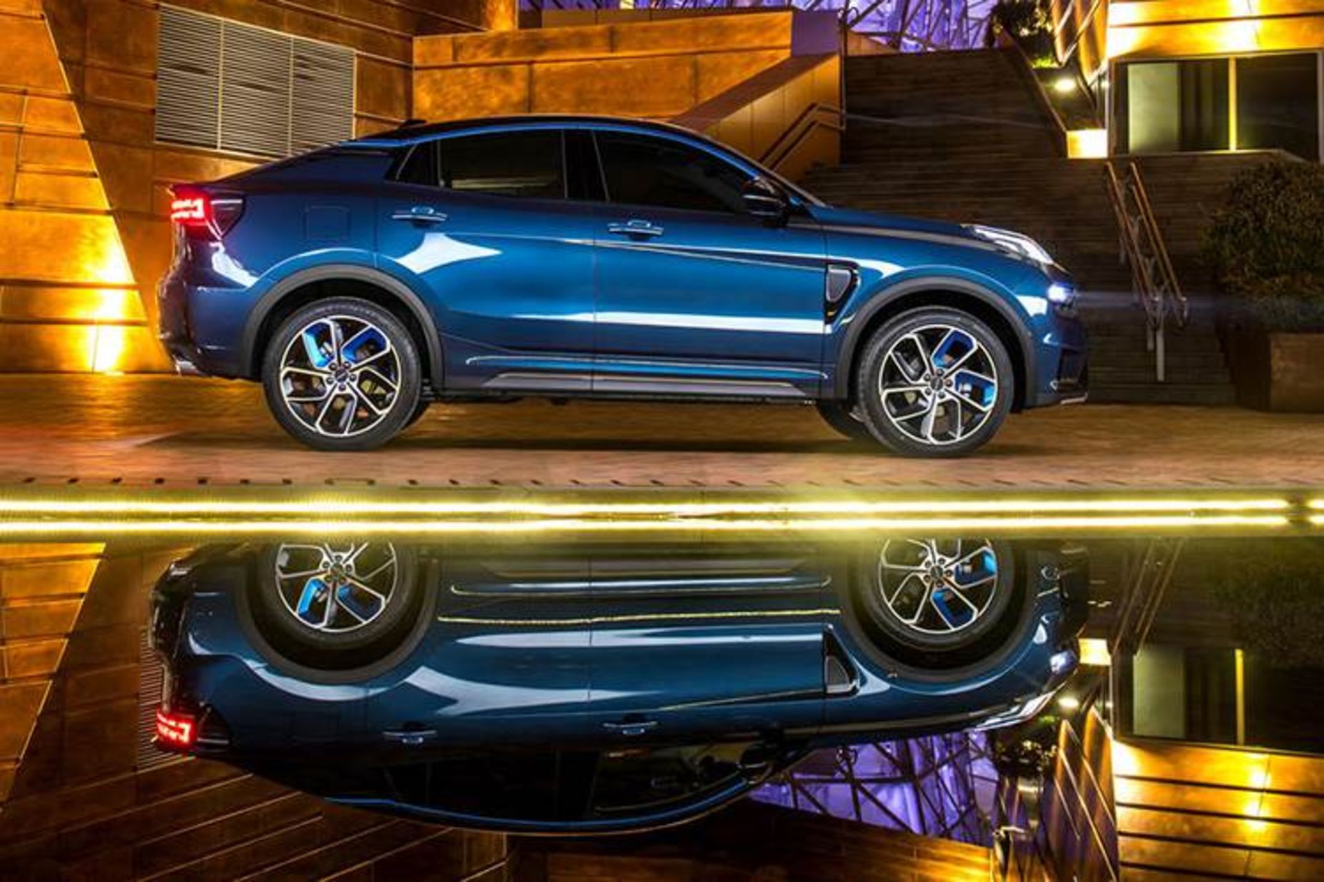 Lynk & Co 05 / شاسی بلند لینک اندکو