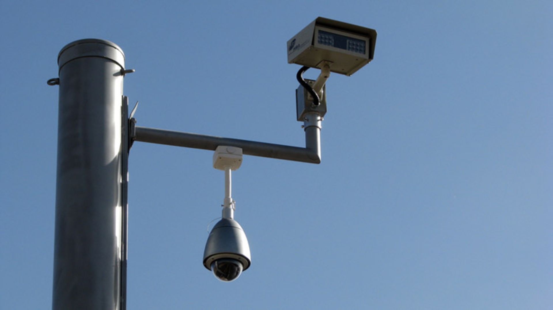 دوربین کنترل سرعت