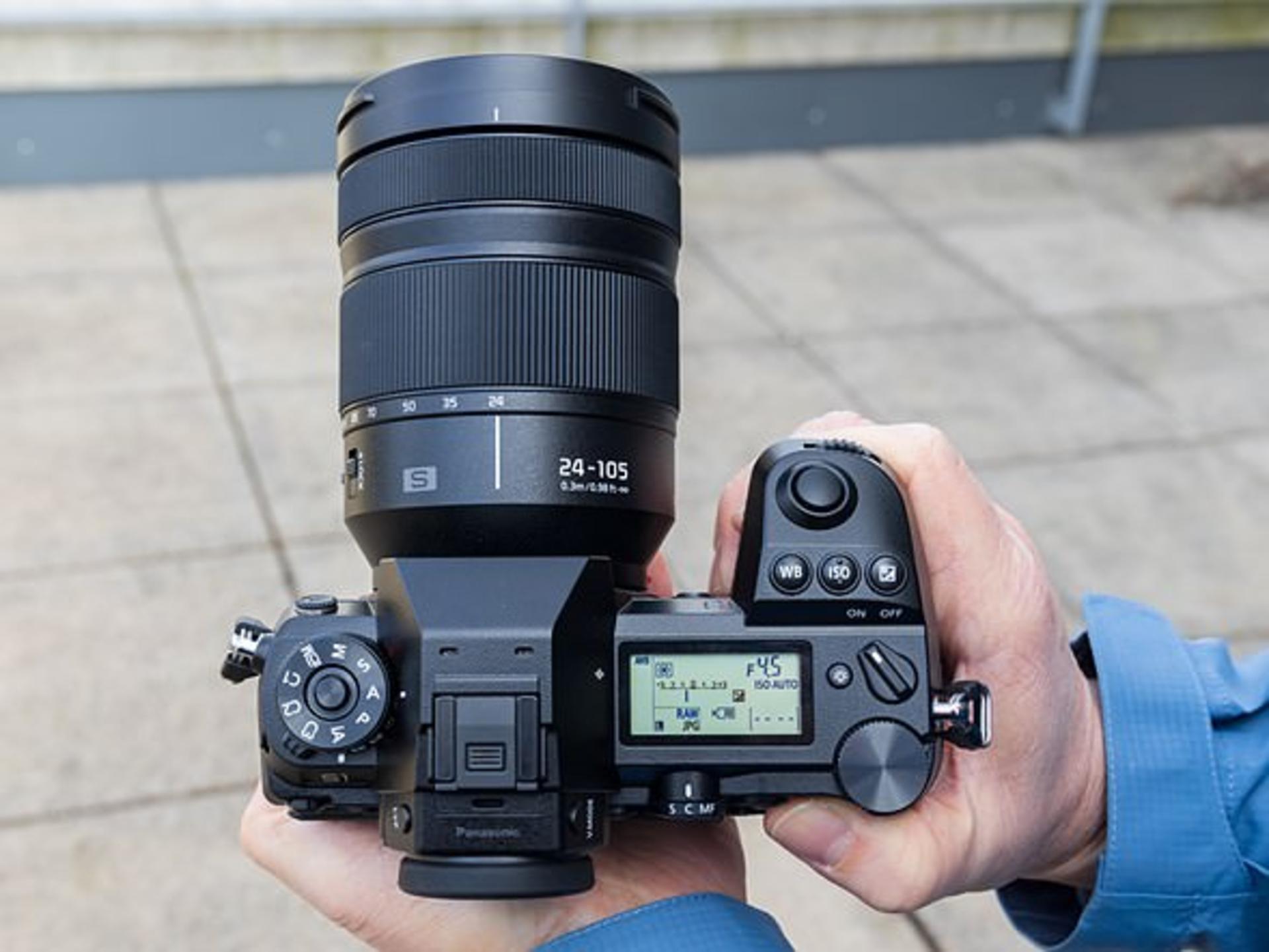 Panasonic پاناسونیک لومیکس S1 و S1R