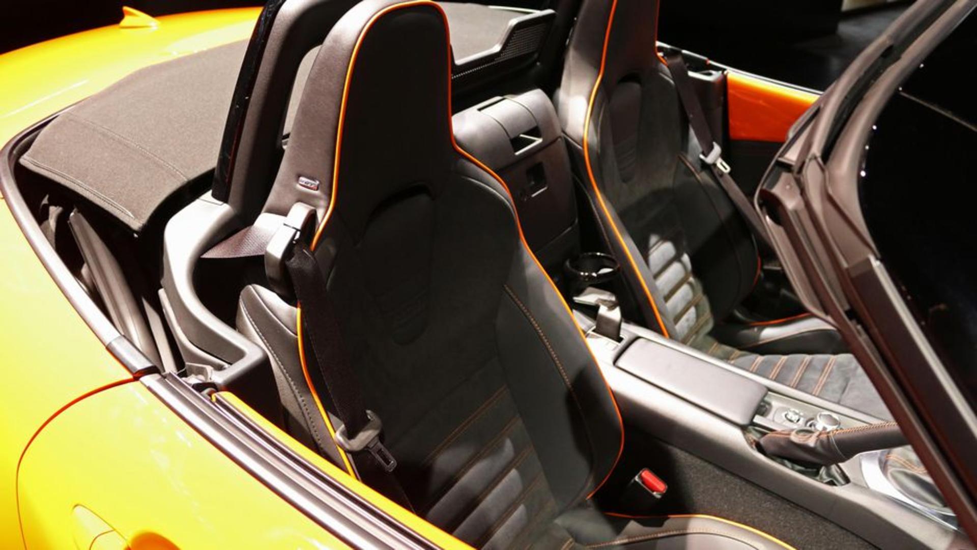 مزدا میاتا MX5 