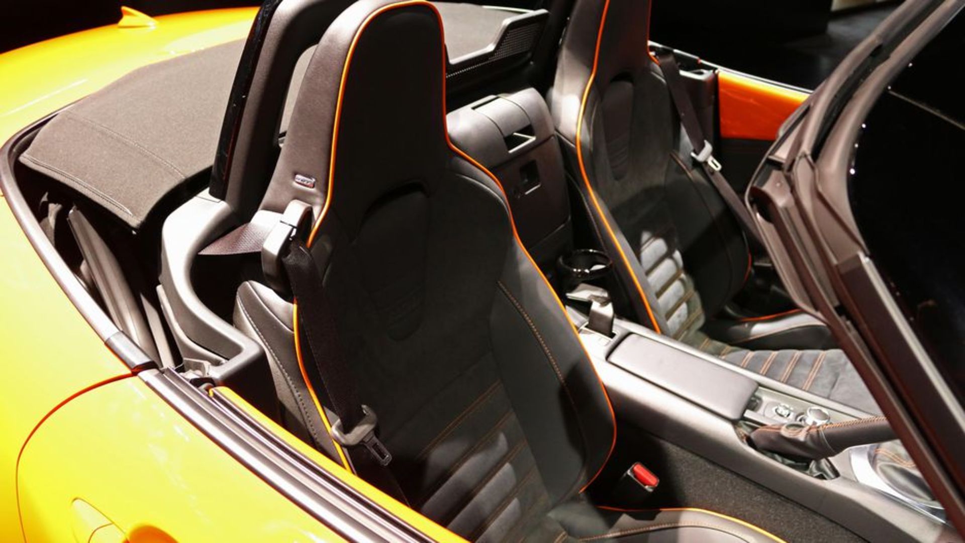 مزدا میاتا MX5 