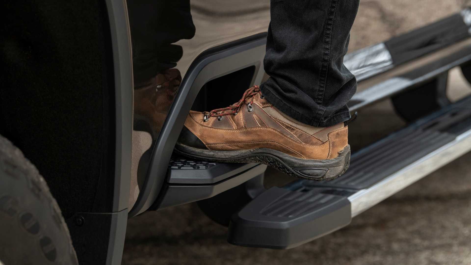 2020 Chevrolet Silverado HD / وانت شورولت سیلورادو 