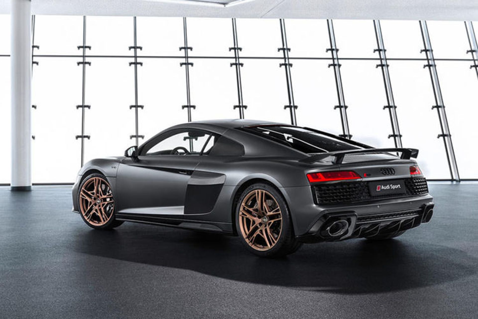 Audi R8 V10 Decennium / آئودی آر 8 دسینیوم