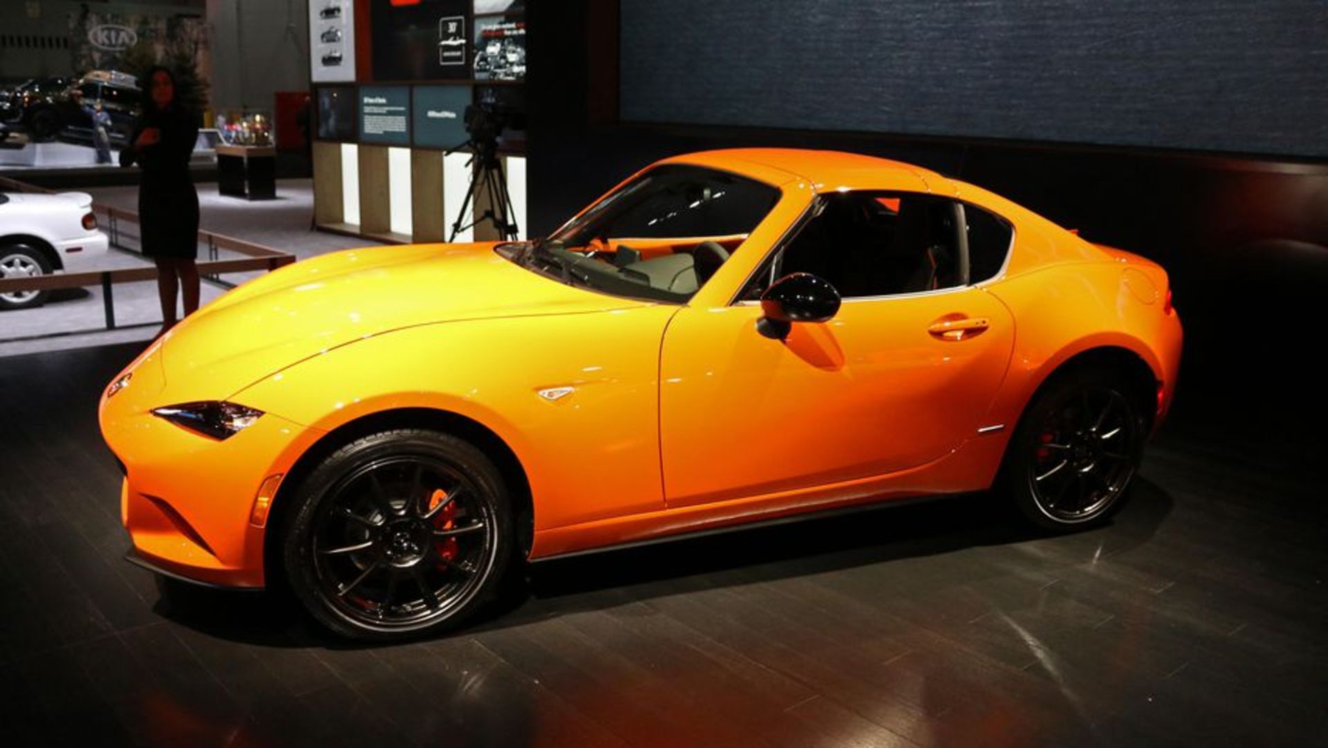 مزدا میاتا MX5 