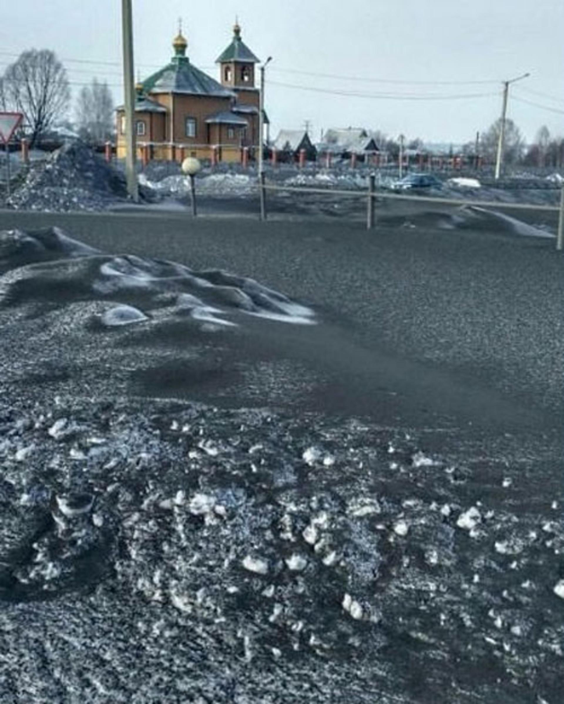 برف سیاه سیبری / black snow siberia