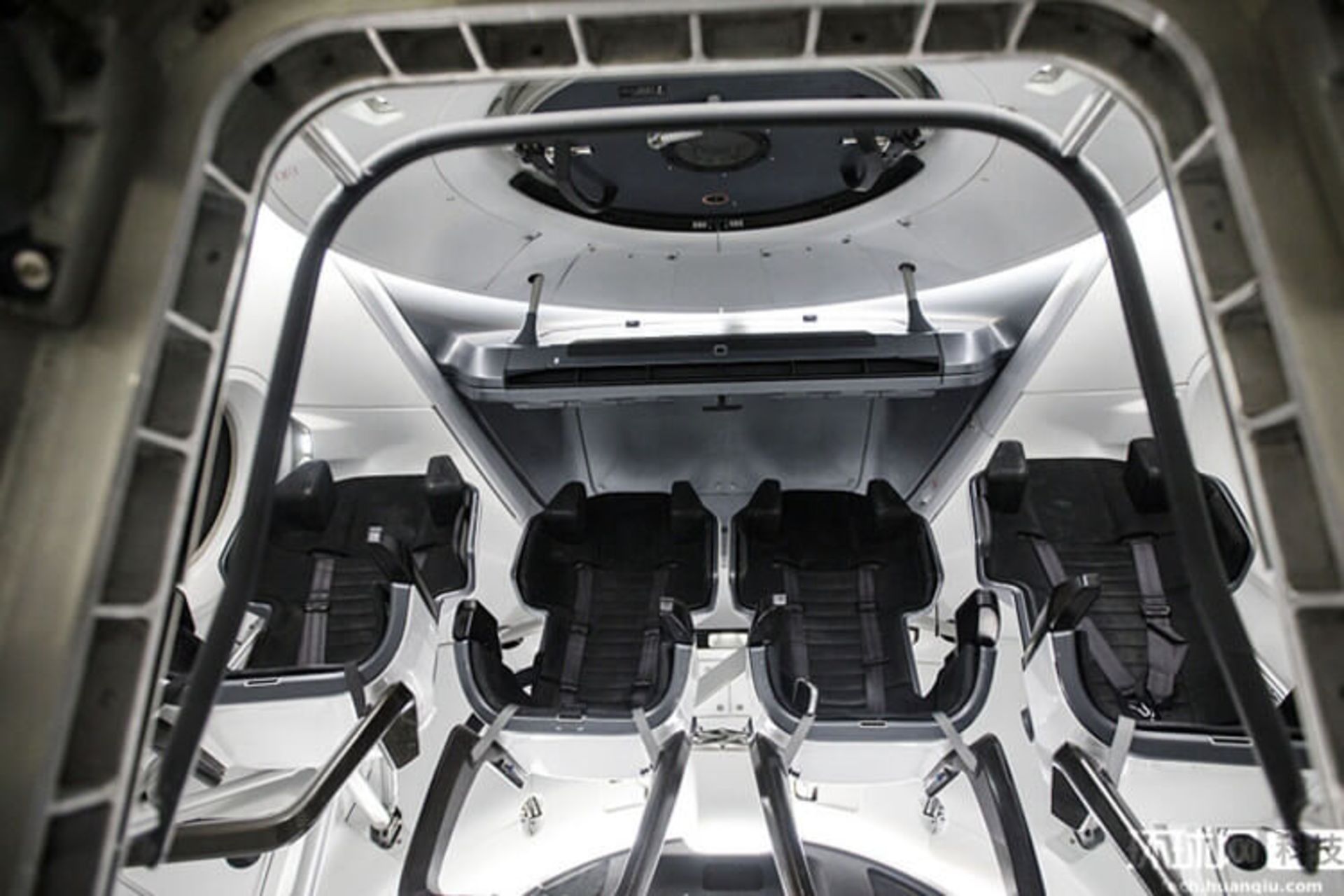 دراگون اسپیس ایکس