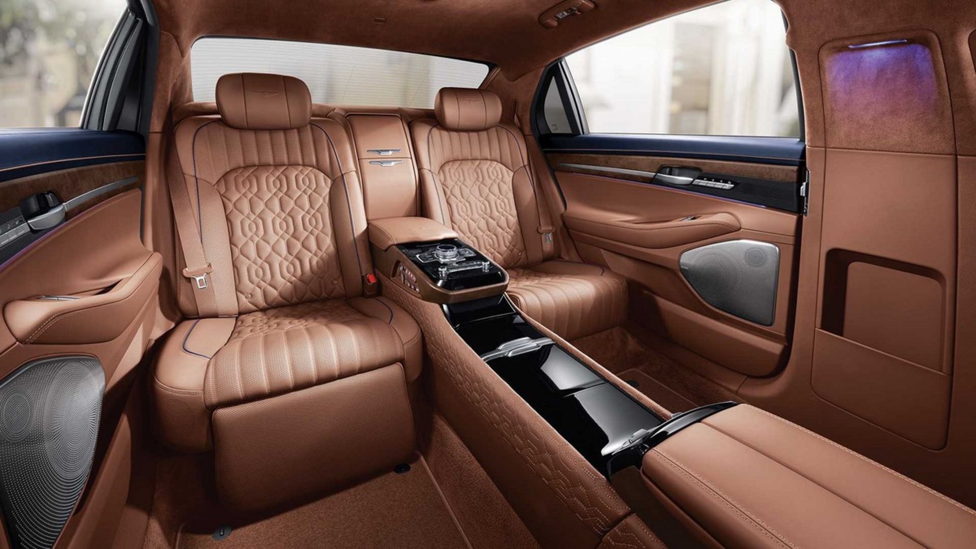 Genesis G90 Limousine