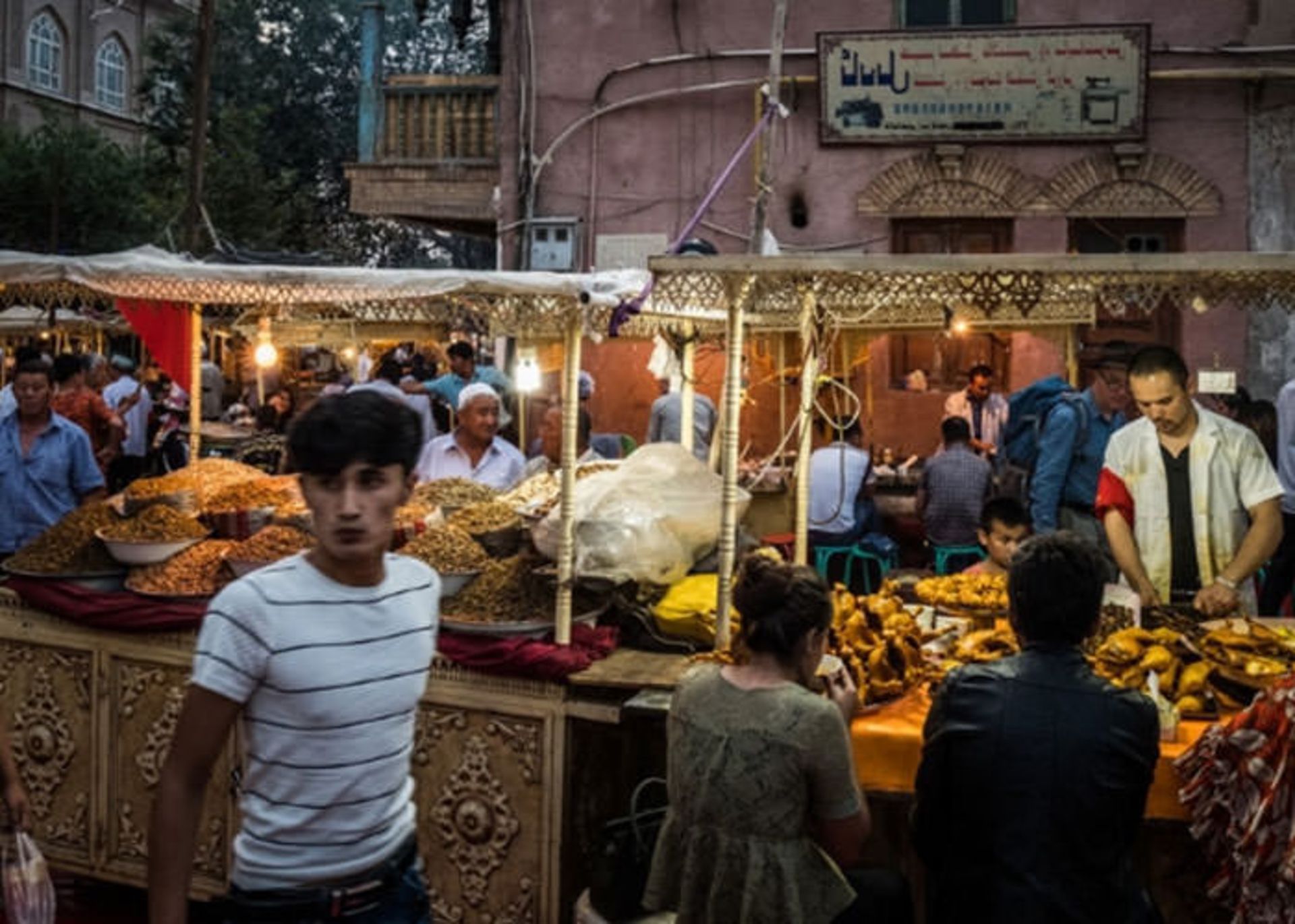 چین از DNA مسلمانان برای ردیابی آن‌ها استفاده می‌کند