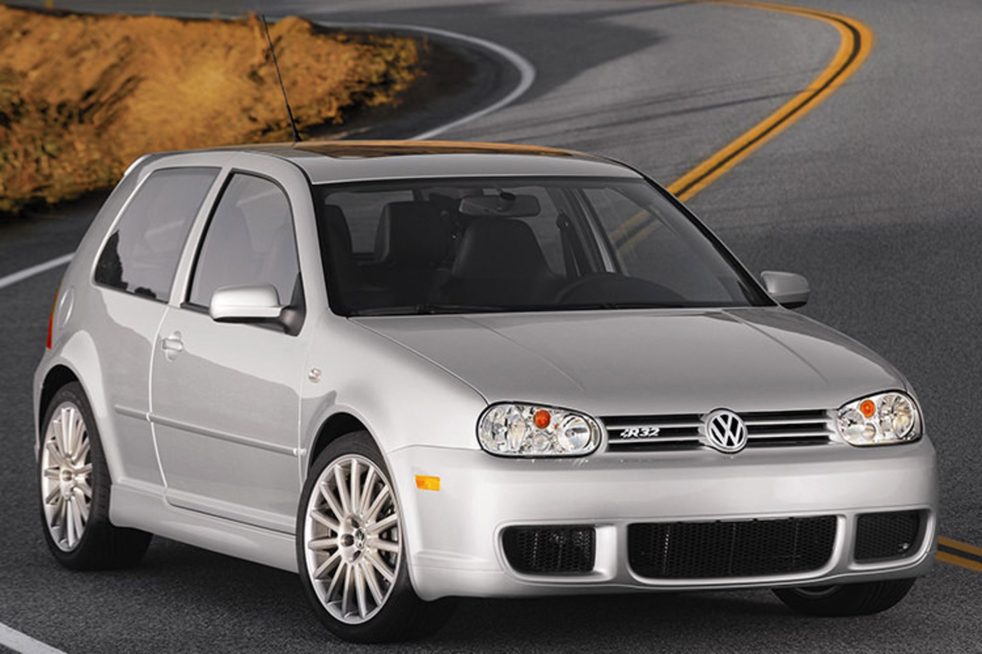 Volkswagen Golf R32
