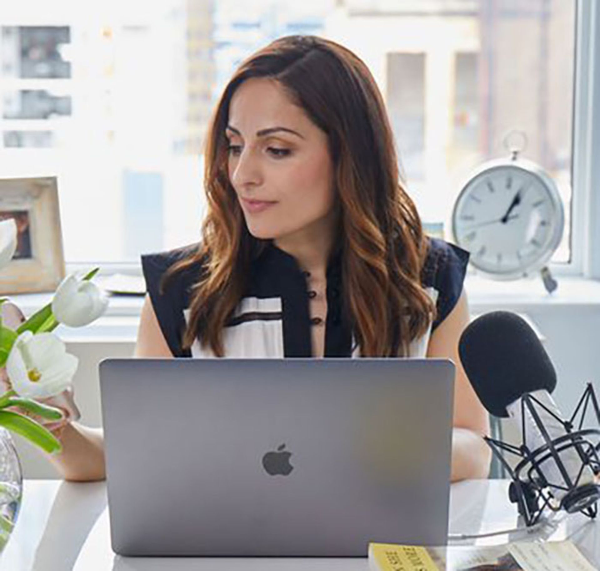 فرنوش ترابی