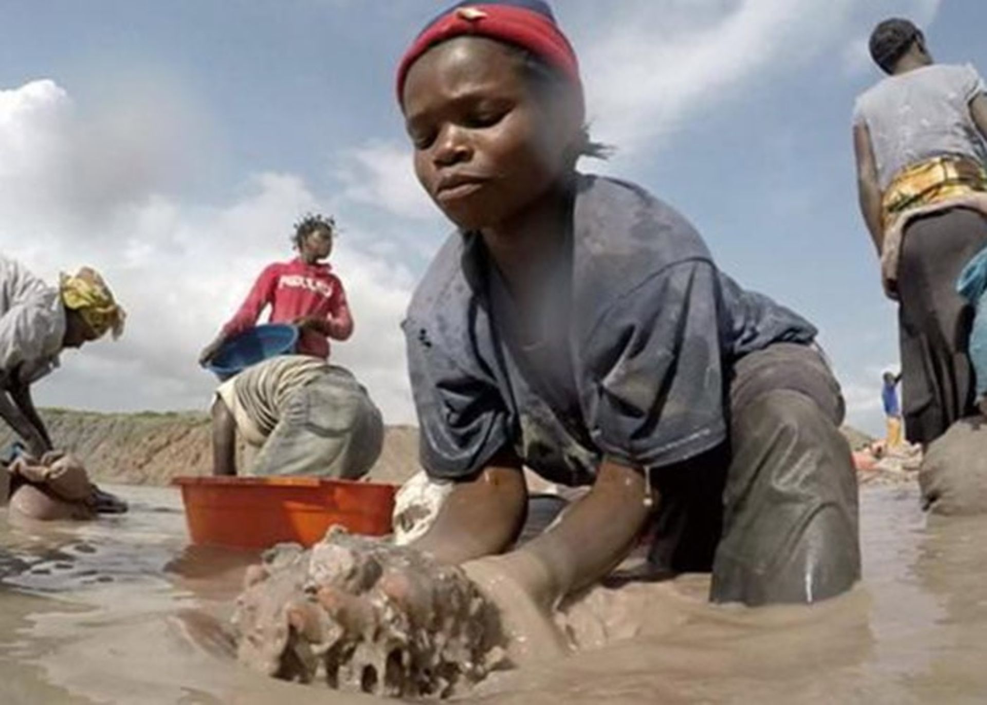 به کار گرفتن کودکان در معادن کبالت