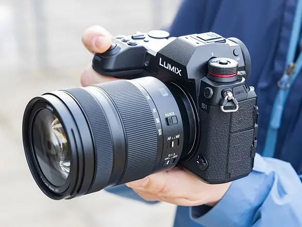 Panasonic پاناسونیک لومیکس S1 و S1R