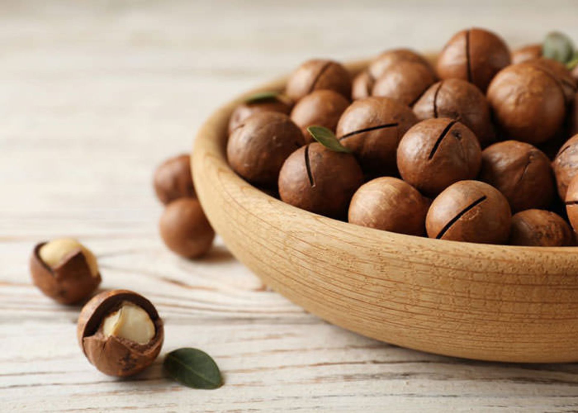 تأثیر خوردن آجیل بر وزن