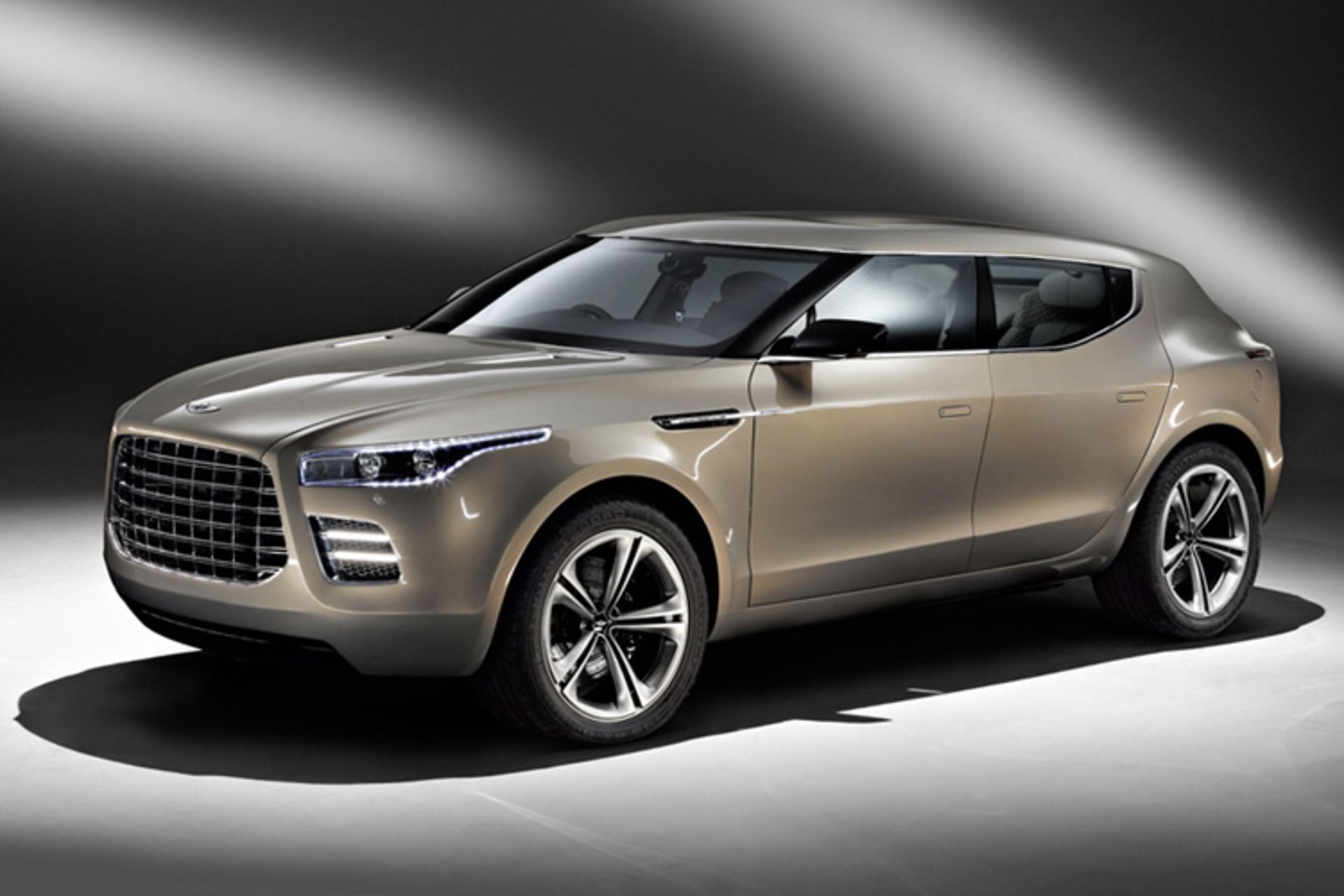 aston martin suv