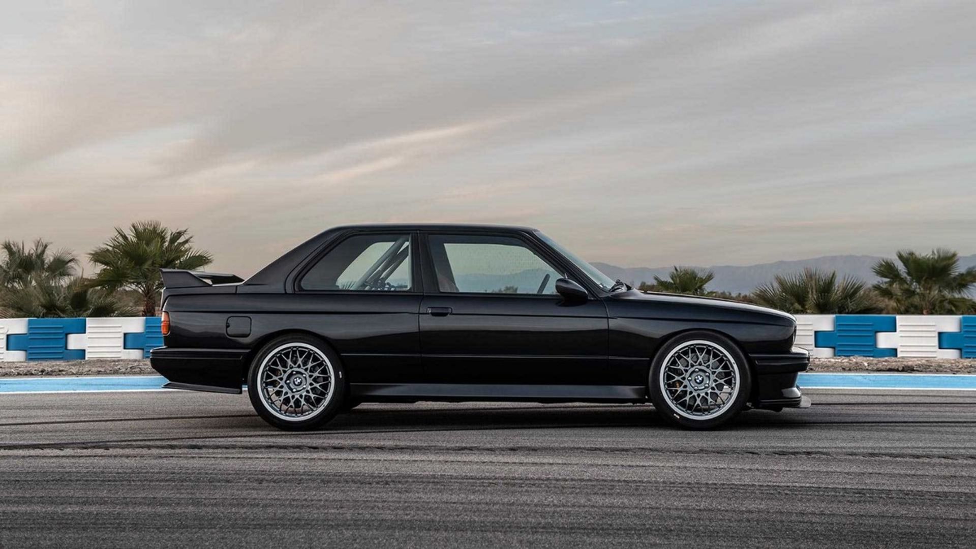 BMW E30 M3 by Redux