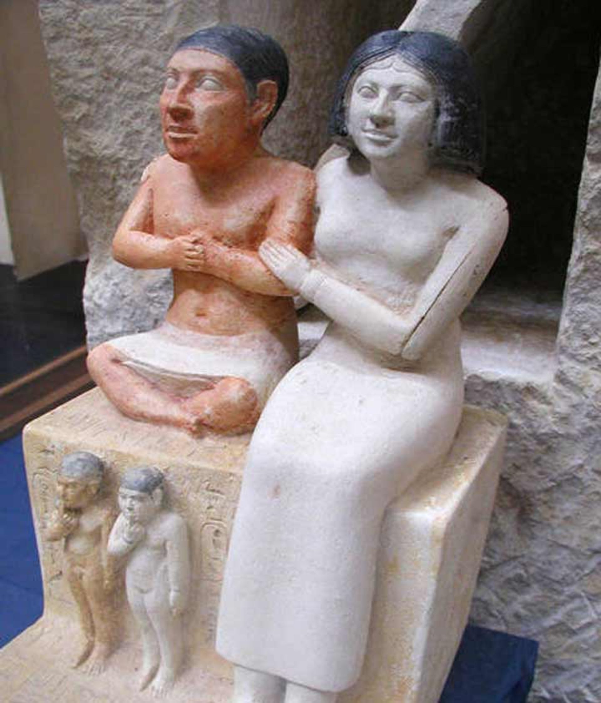 مجسمه کوتوله سنِب