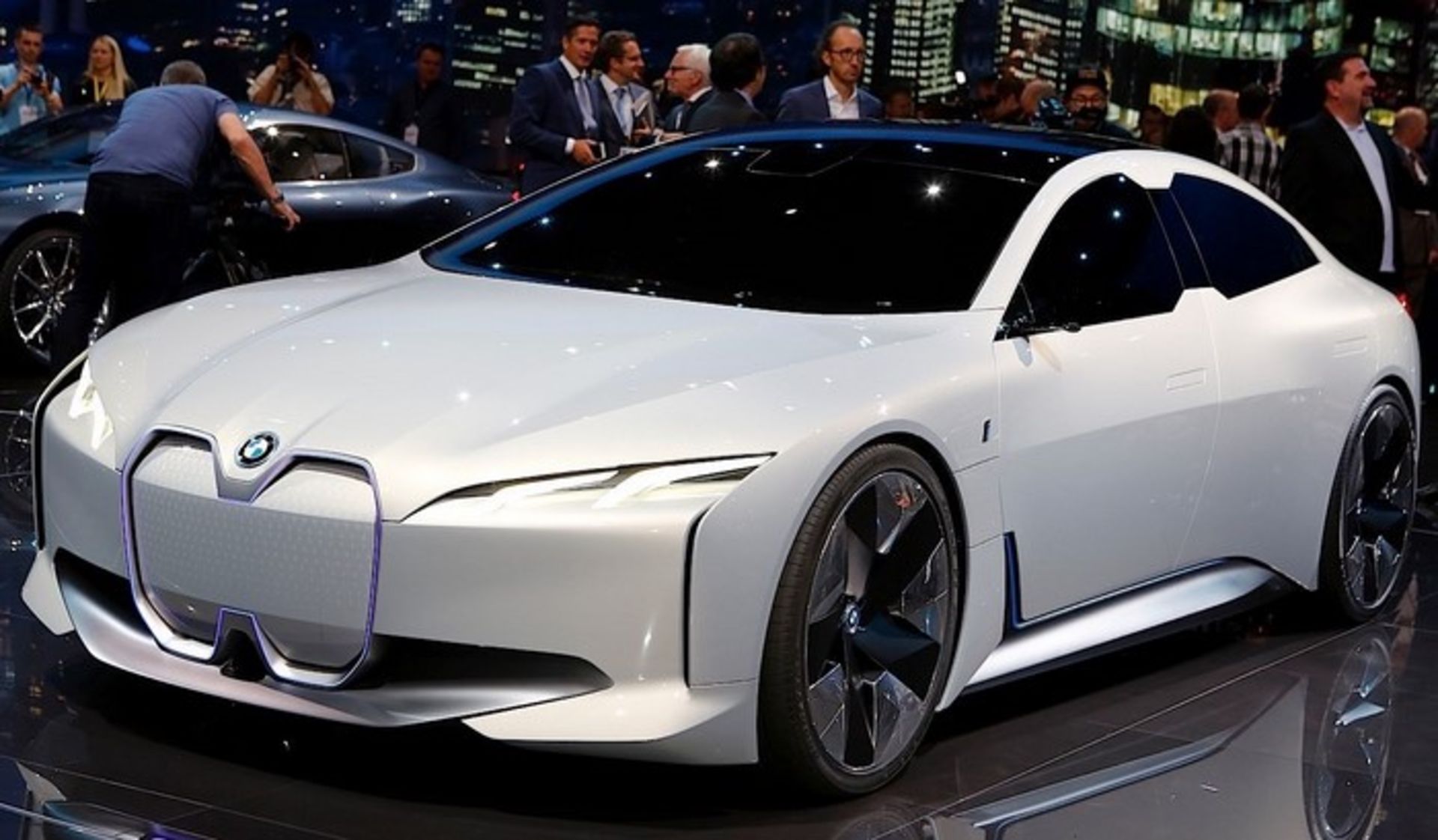 2020 BMW i4