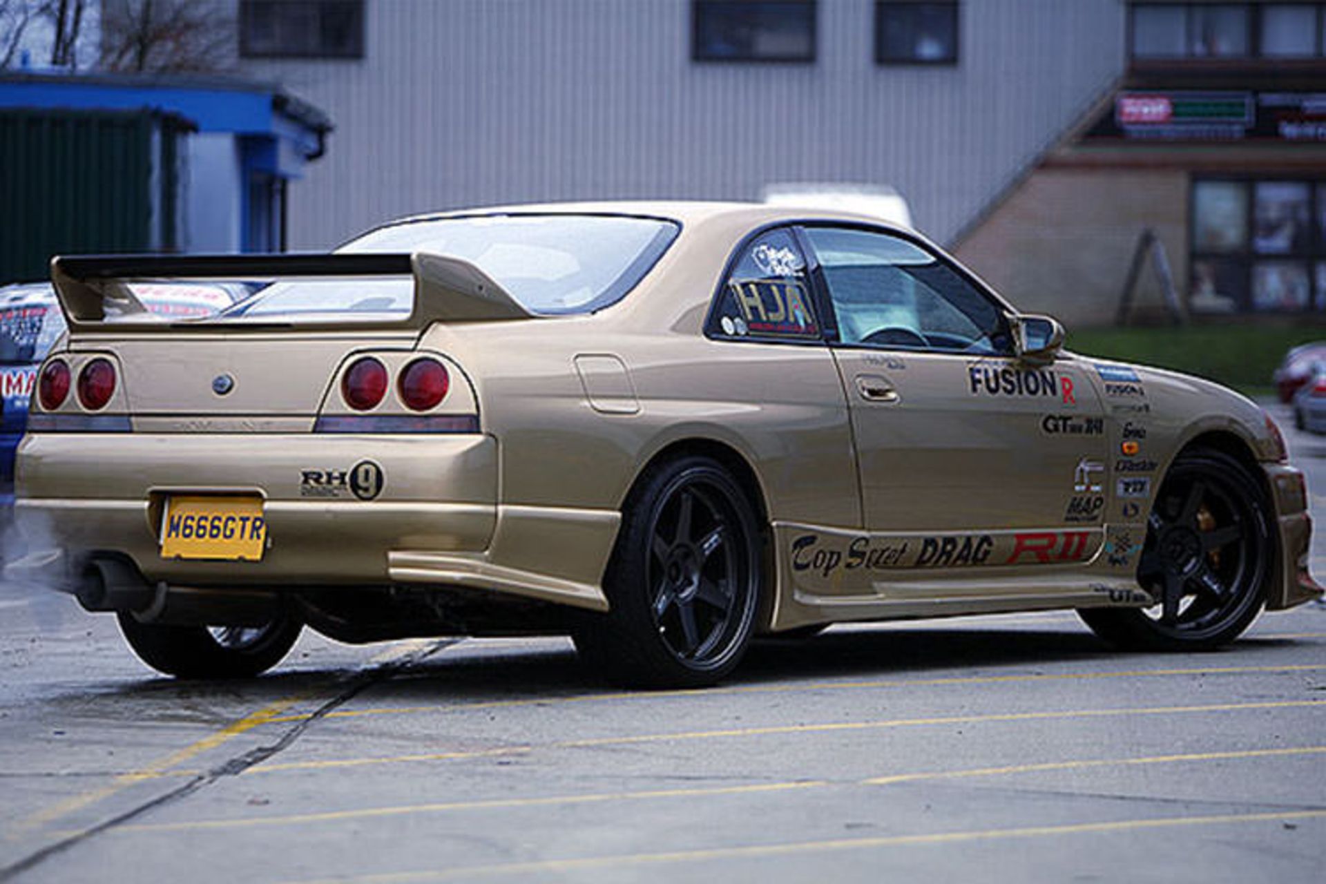 Nissan GT-R